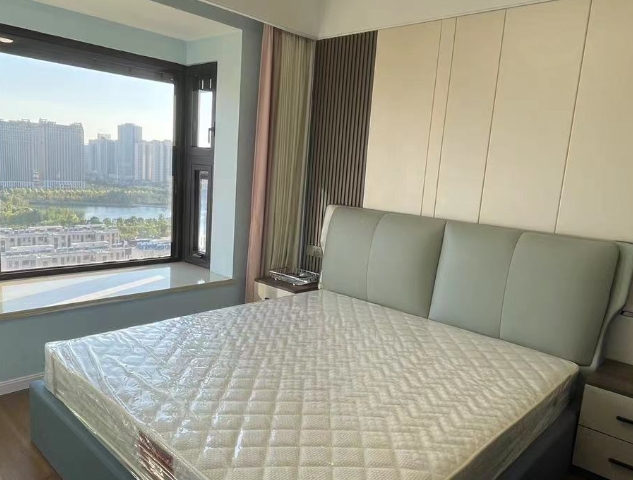 春风南岸东园 4室2厅2卫 136.00m²
