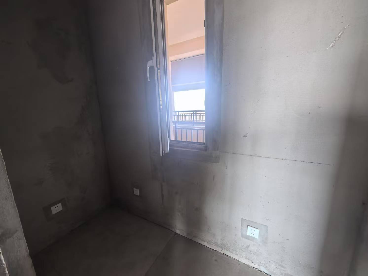 佳源都市 3室2厅2卫 107.65m&sup2;