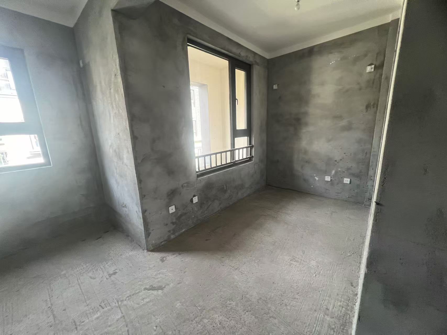 湖山源著 5室2厅2卫 220m²