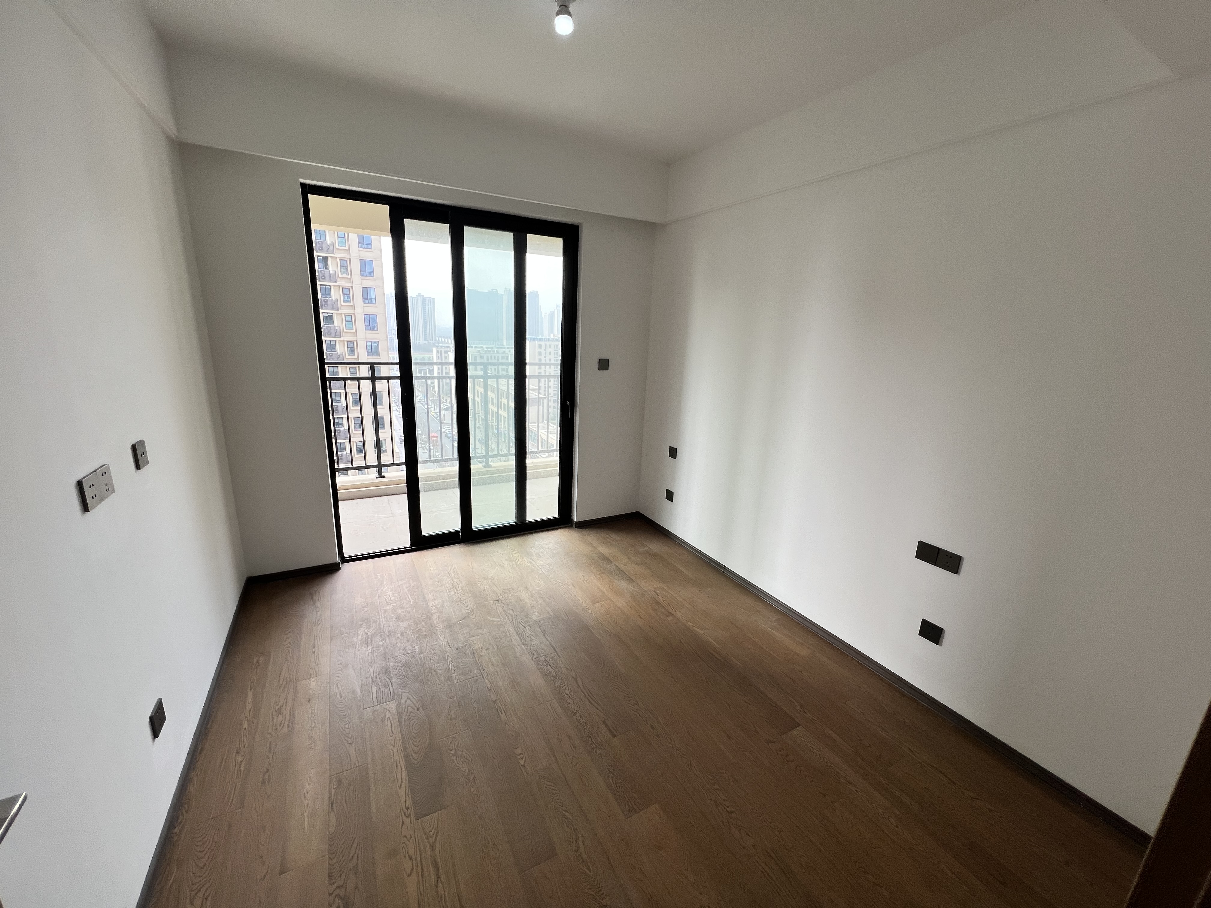 春风南岸东园 3室2厅2卫 122m&sup2;