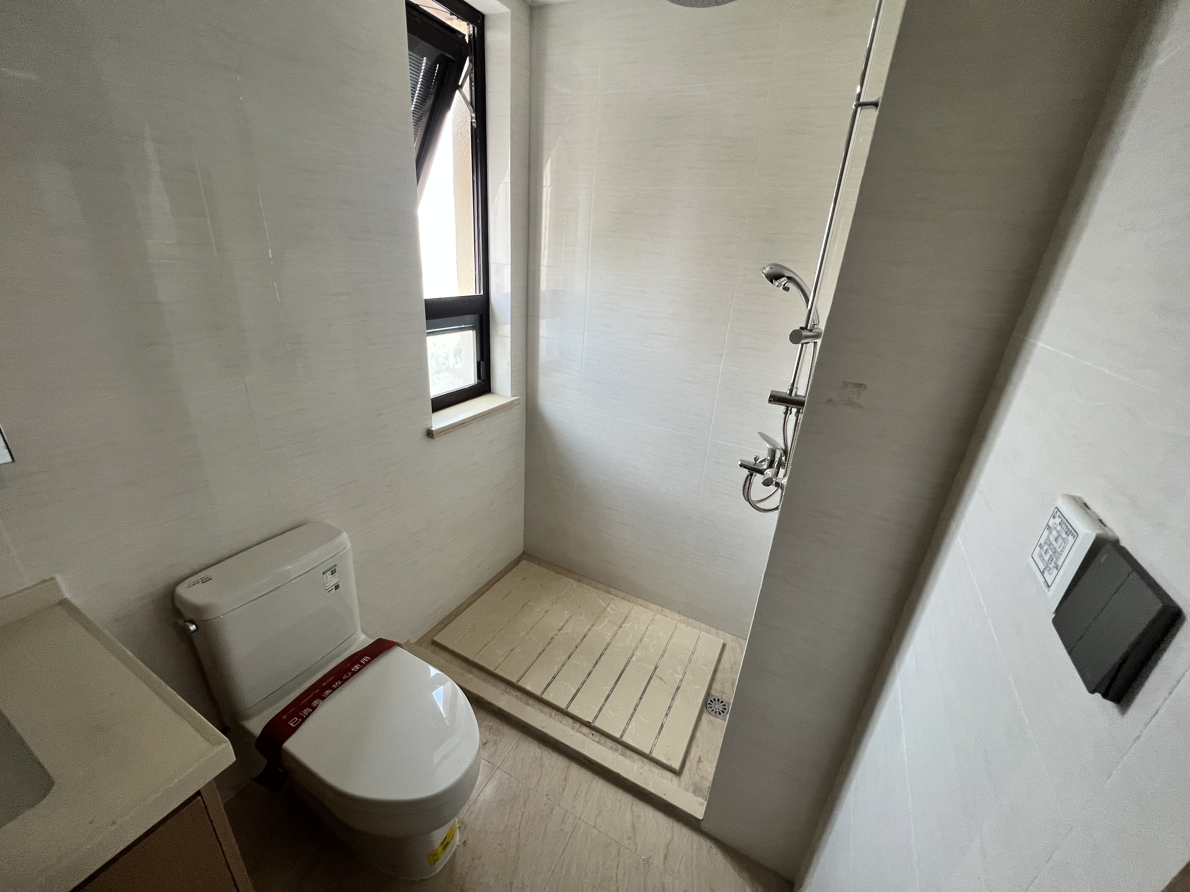 春风南岸东园 3室2厅2卫 122m&sup2;