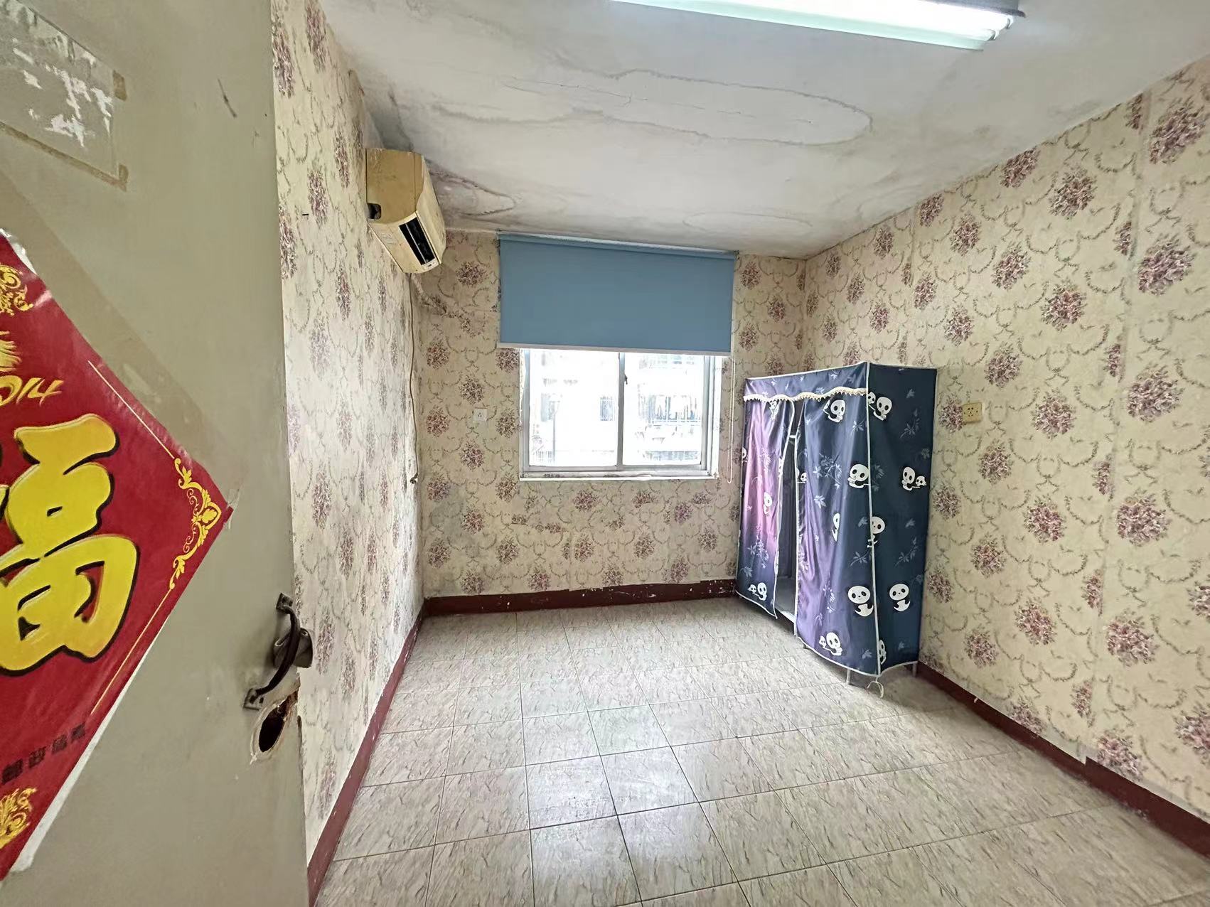 金桥小区 4室2厅2卫 142m&sup2;