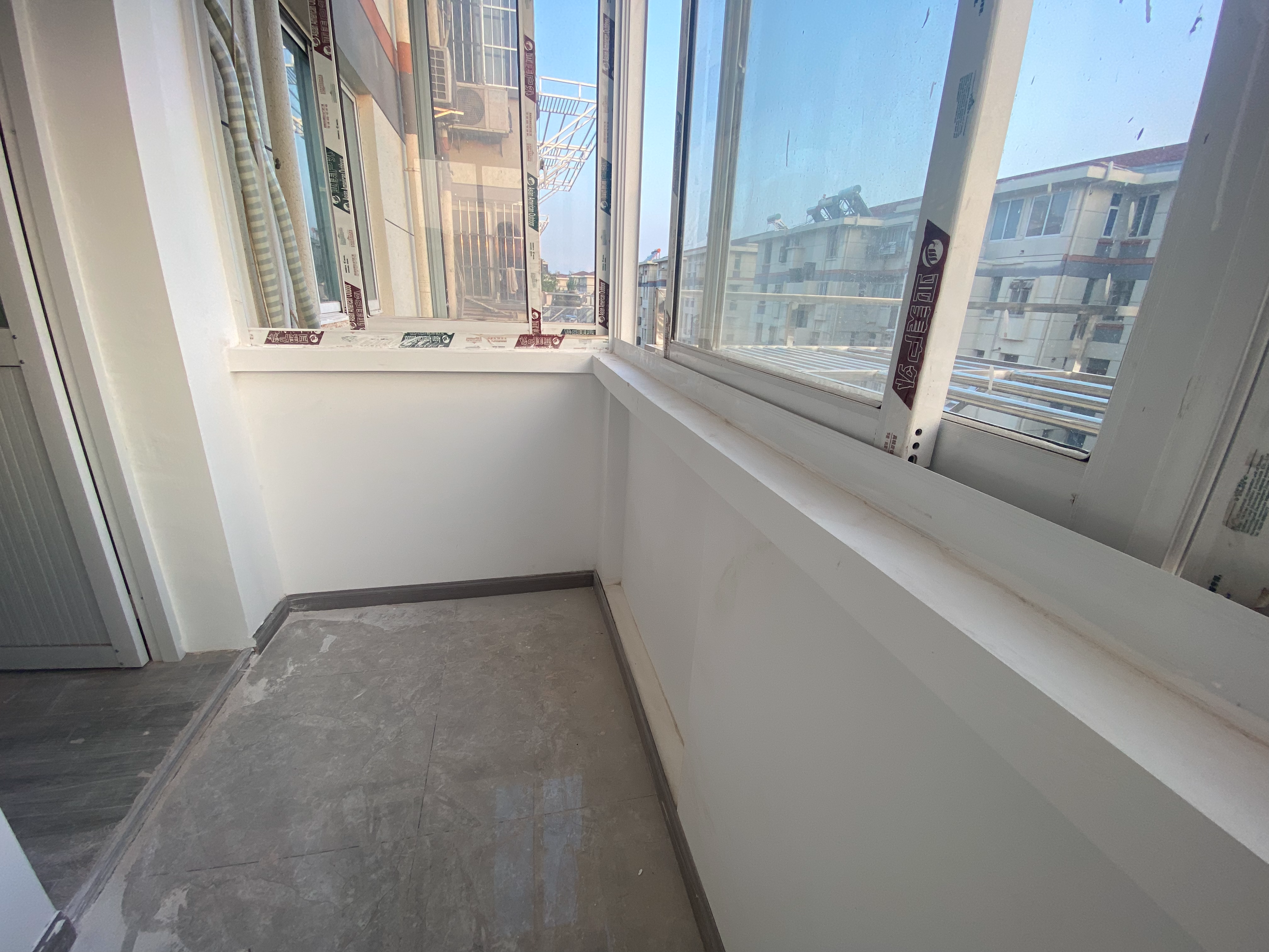 易家桥新村 3室1厅1卫 71m&sup2;