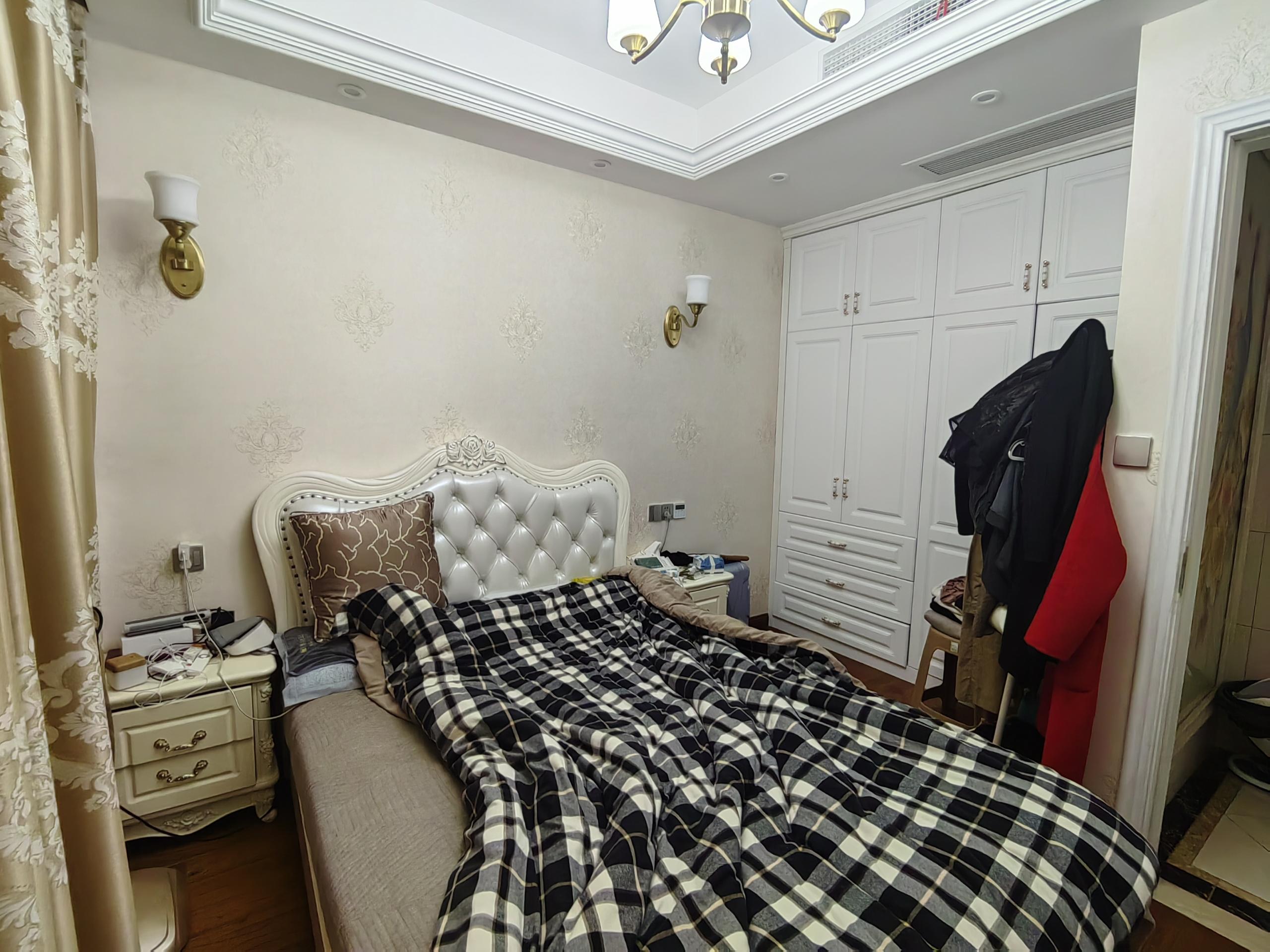 南山湖一号 3室2厅1卫 106m&sup2;