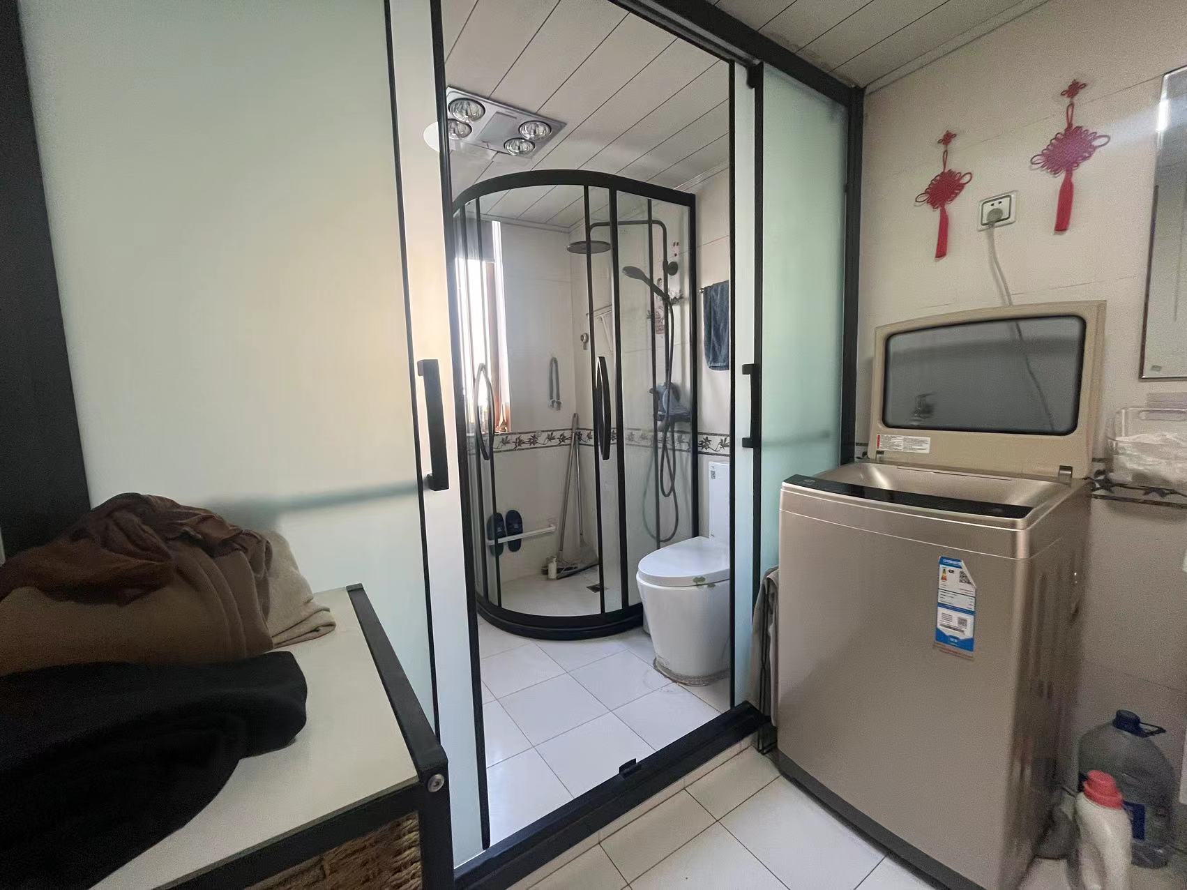 天都花苑 3室2厅1卫 134.94m&sup2;
