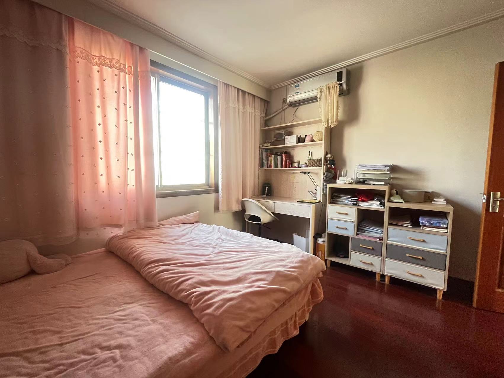 天都花苑 3室2厅1卫 134.94m&sup2;