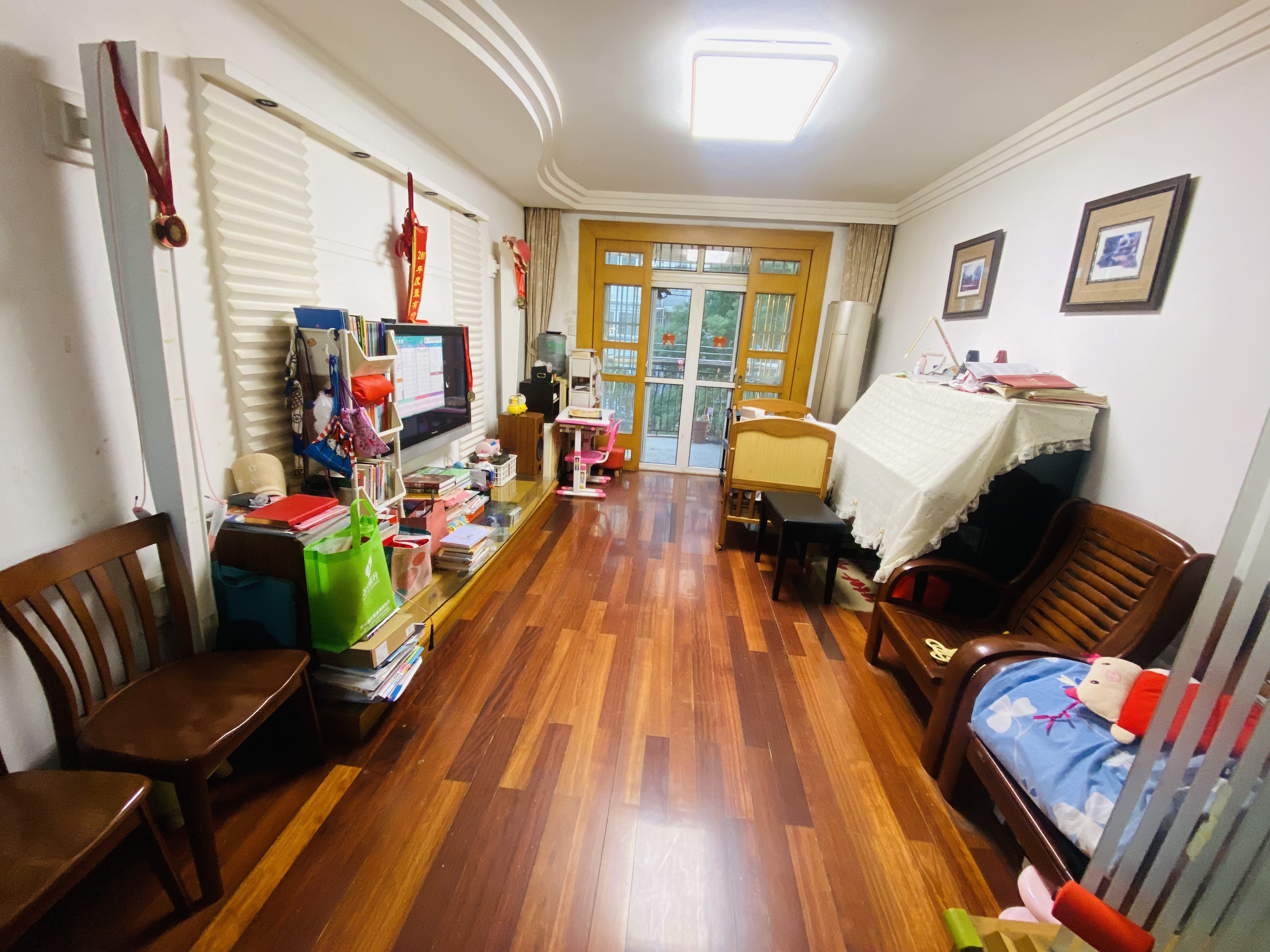 朝晖花园 3室2厅2卫 133.90m&sup2;