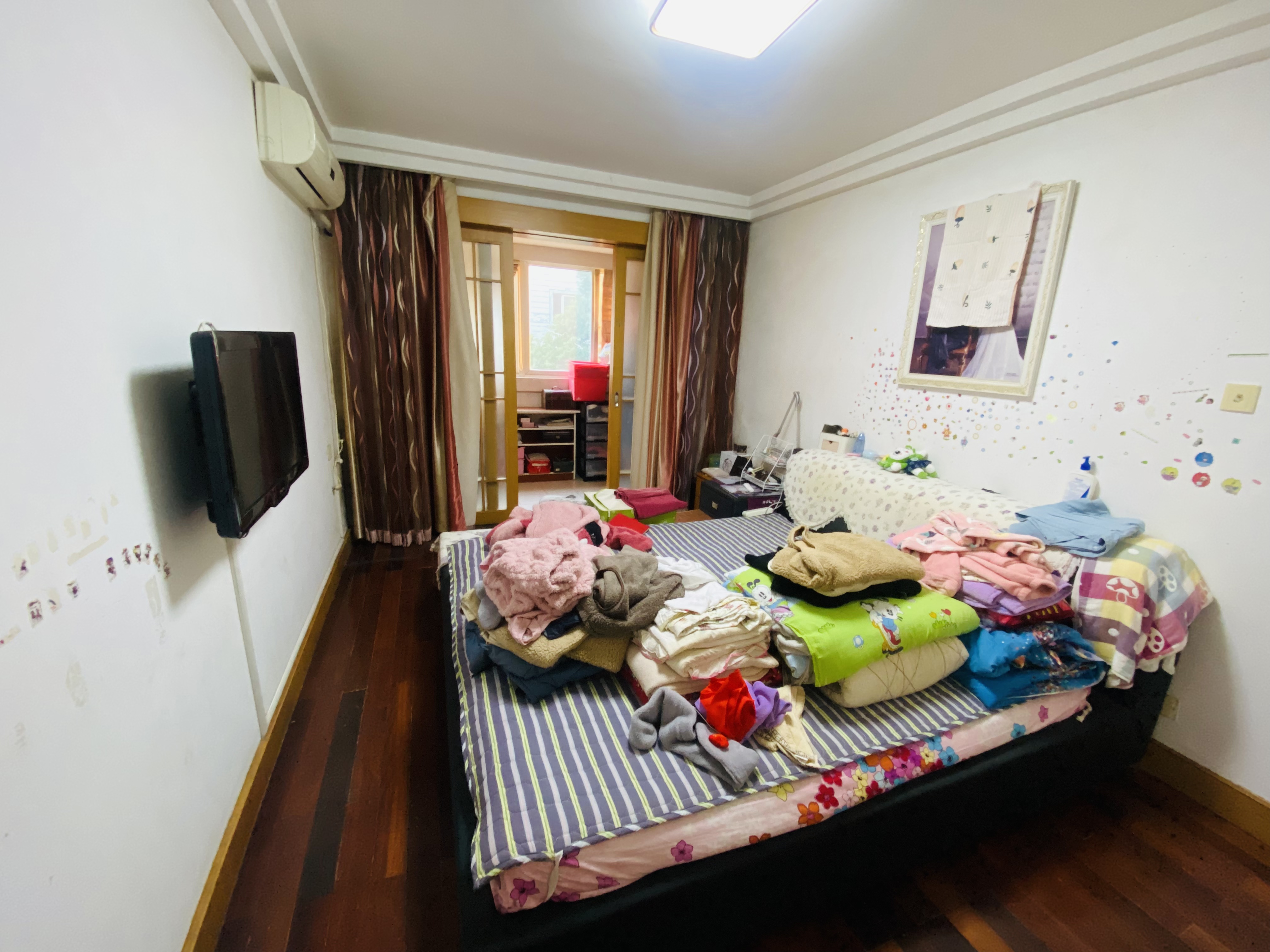 朝晖花园 3室2厅2卫 133.90m&sup2;