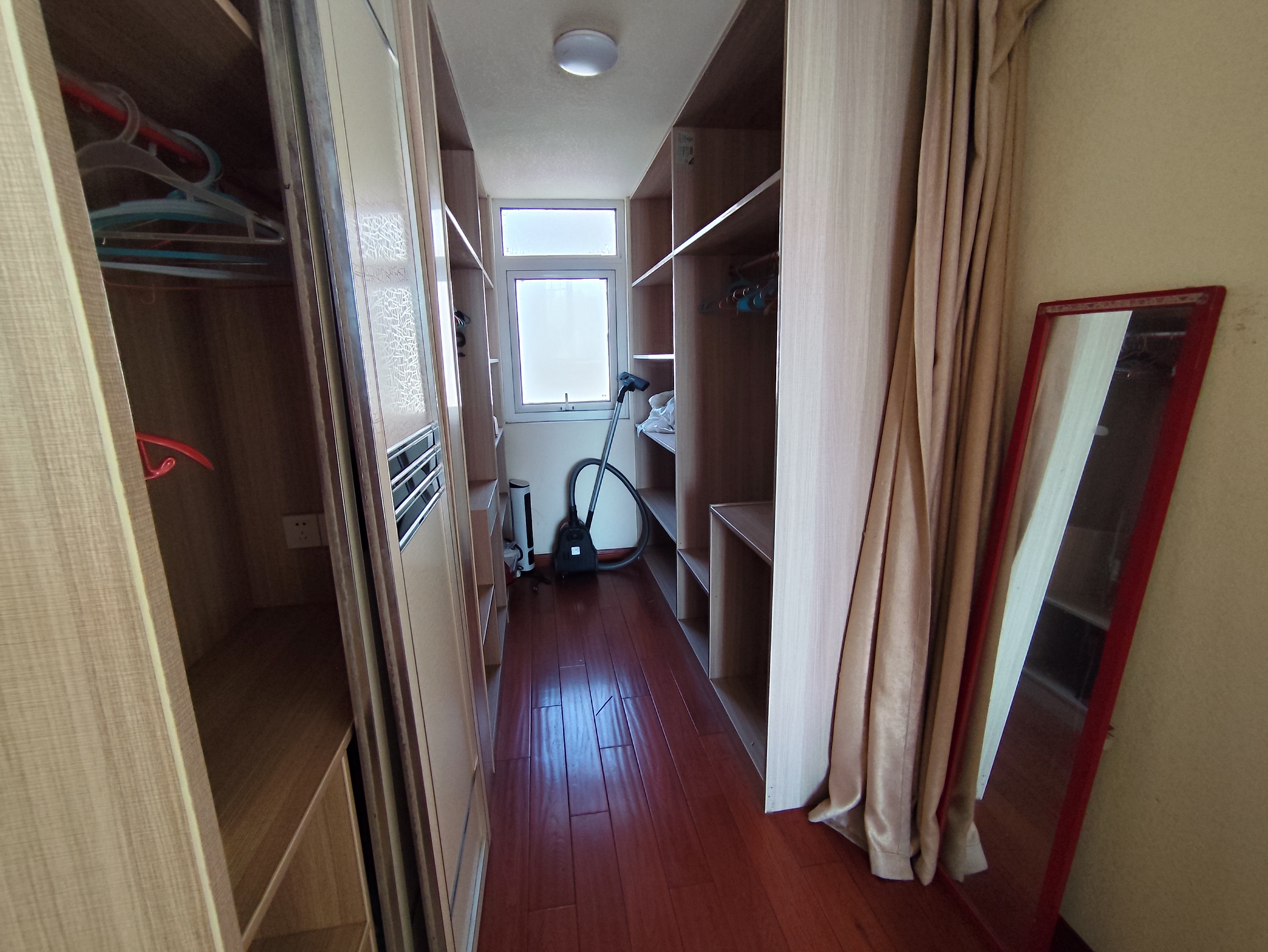 中南世纪花城二期 3室2厅2卫 128.97m&sup2;