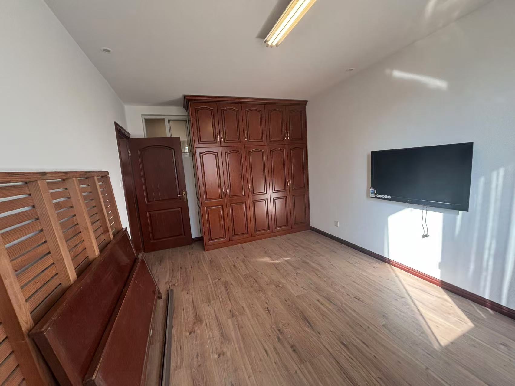 青年路新村 1室1厅1卫 53.53m²