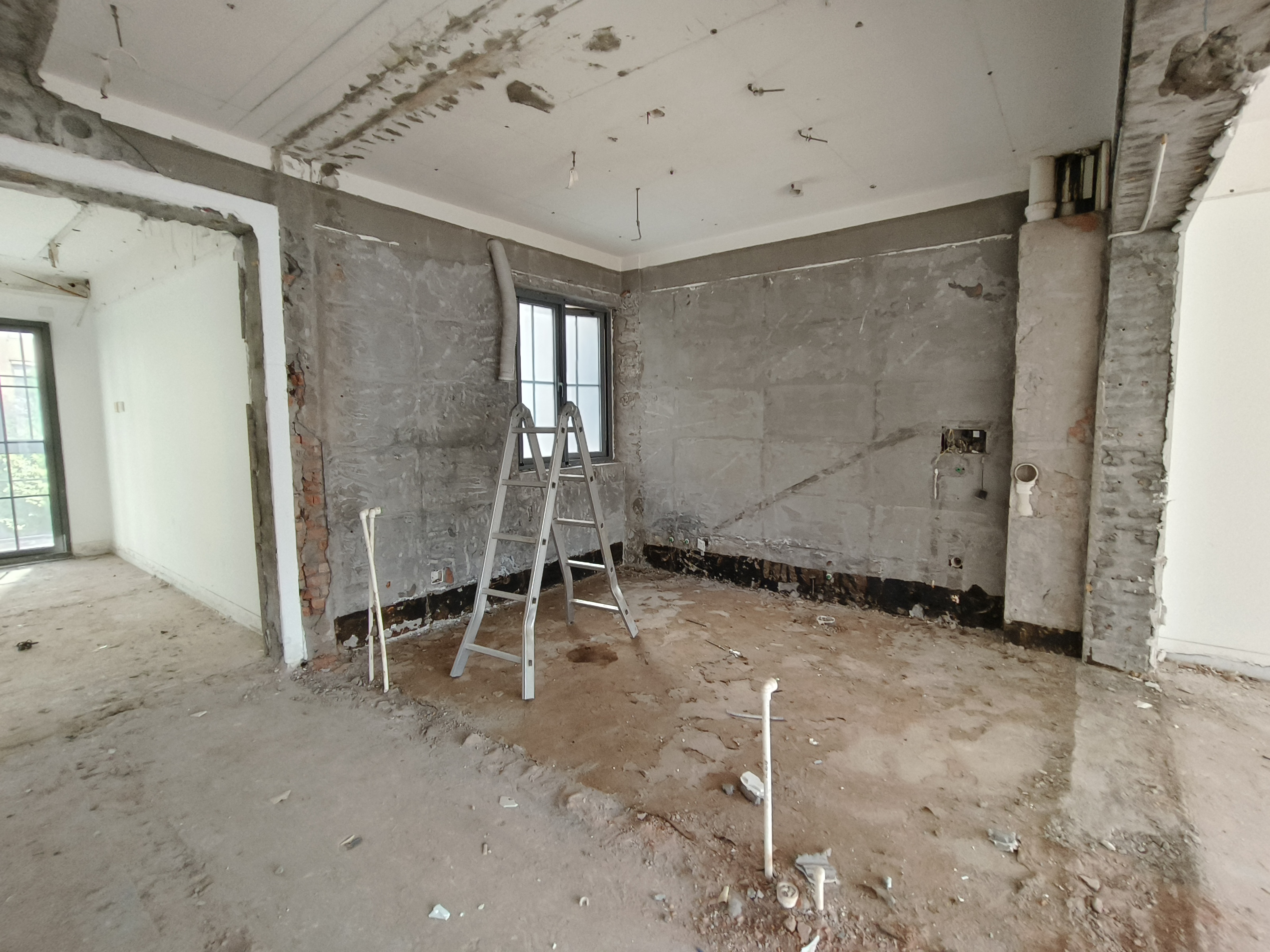 天安花园 5室2厅3卫 300.00m&sup2;