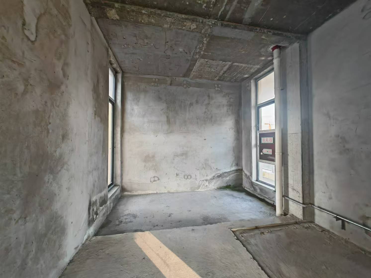 金地国际一期 6室2厅3卫 682.82m&sup2;
