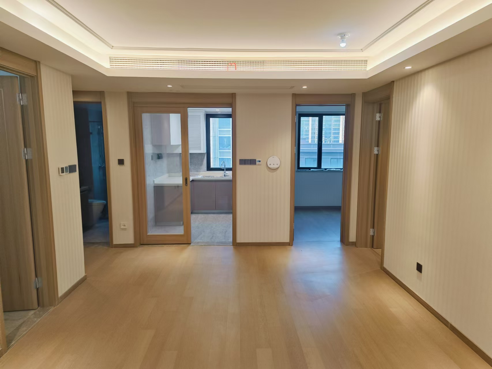 龙湖天宸源著 3室2厅2卫 116.00m&sup2;