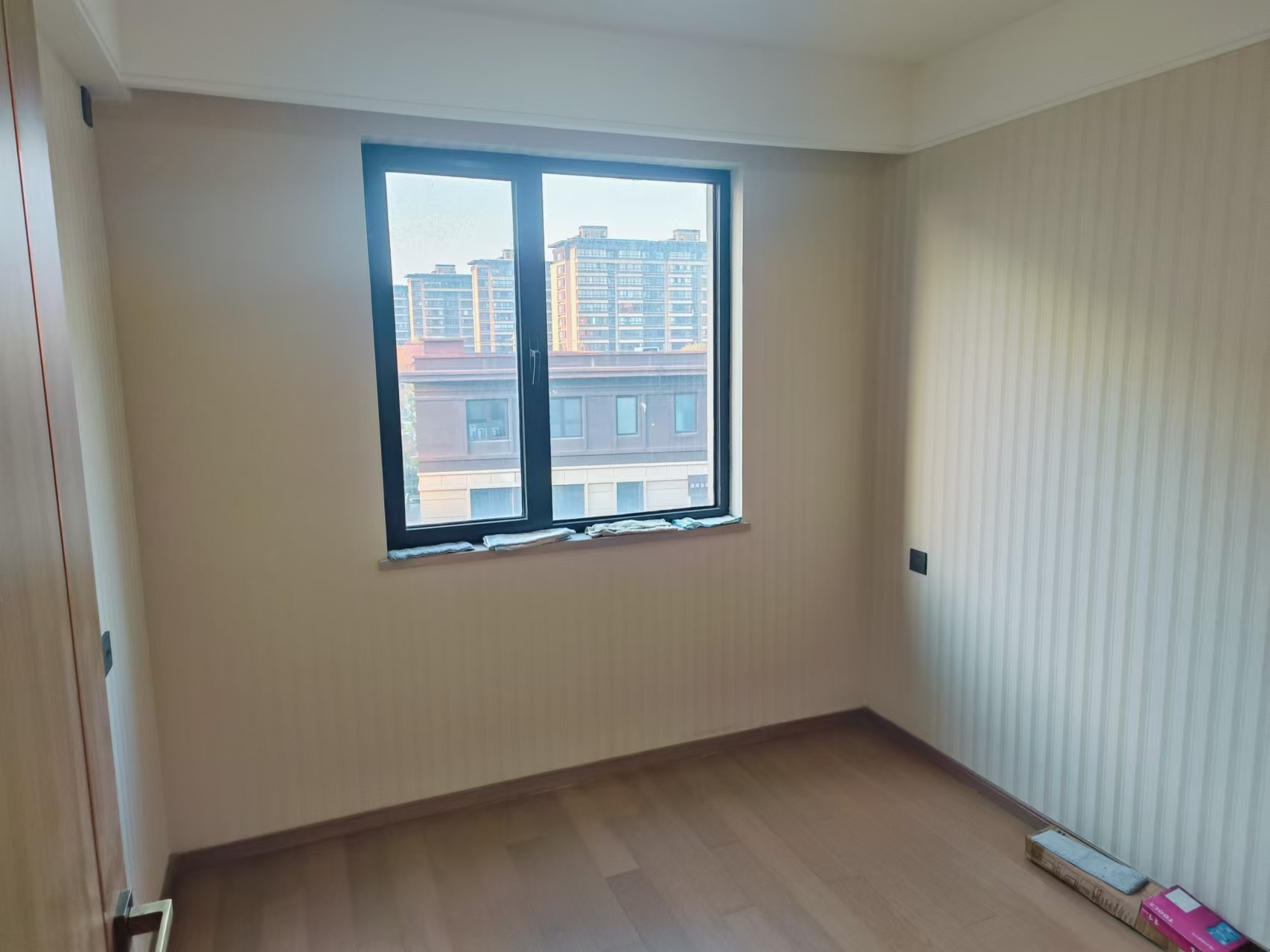 龙湖天宸源著 3室2厅2卫 116.00m&sup2;