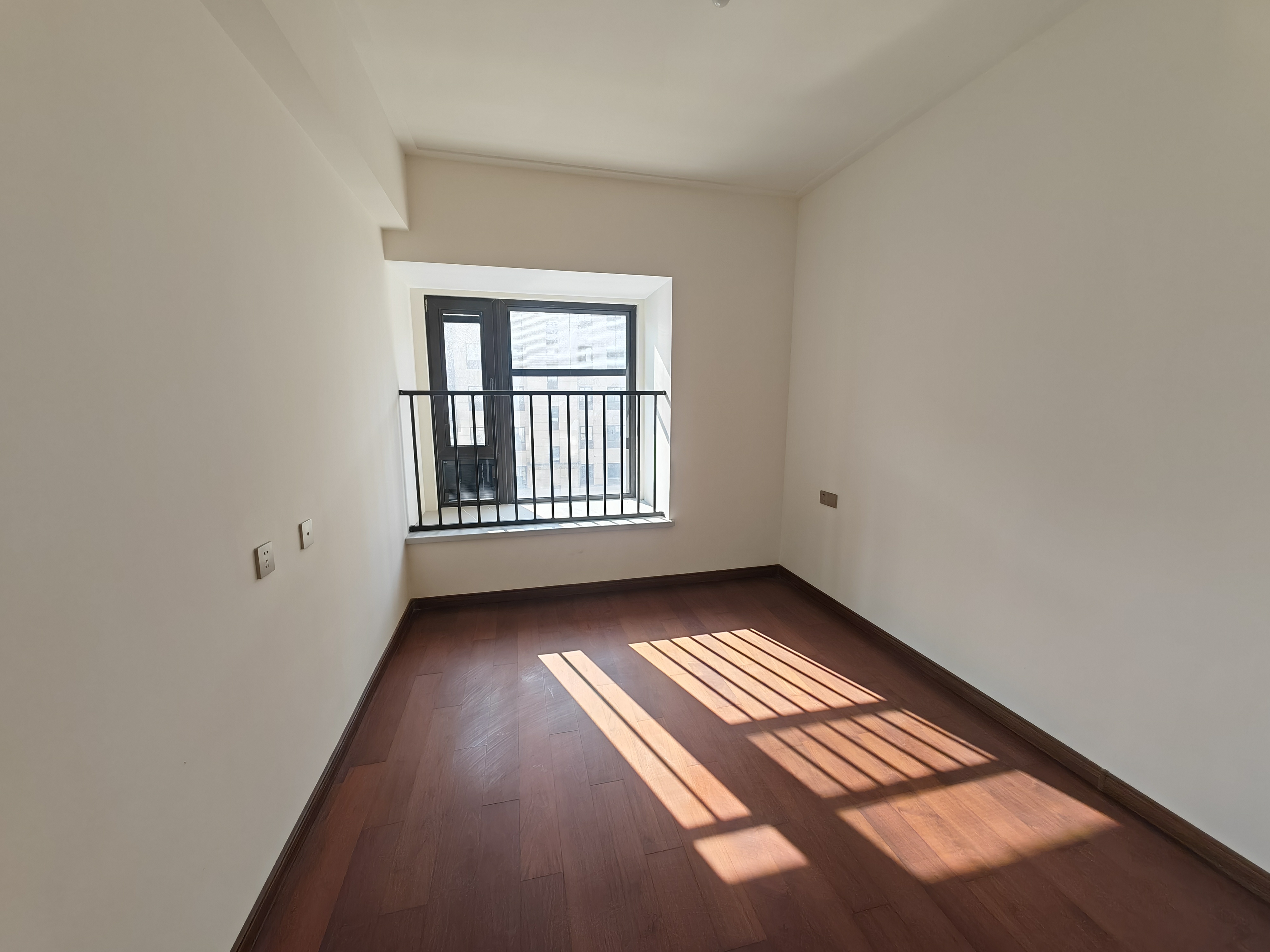 中南万科大都会 4室2厅2卫 160.00m&sup2;