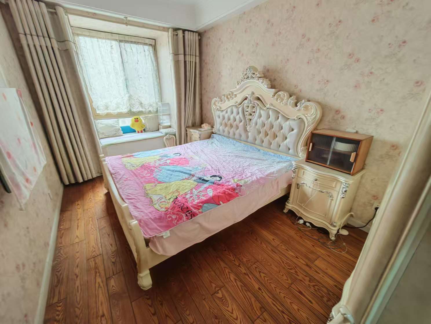 中南世纪花城一期 4室2厅2卫 154.93m²