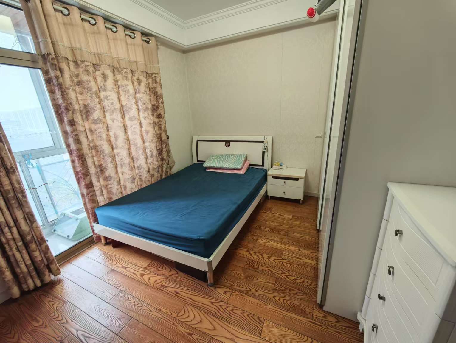 中南世纪花城一期 4室2厅2卫 154.93m²