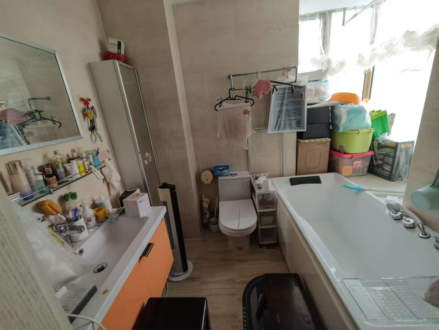中南世纪花城一期 4室2厅2卫 154.93m²
