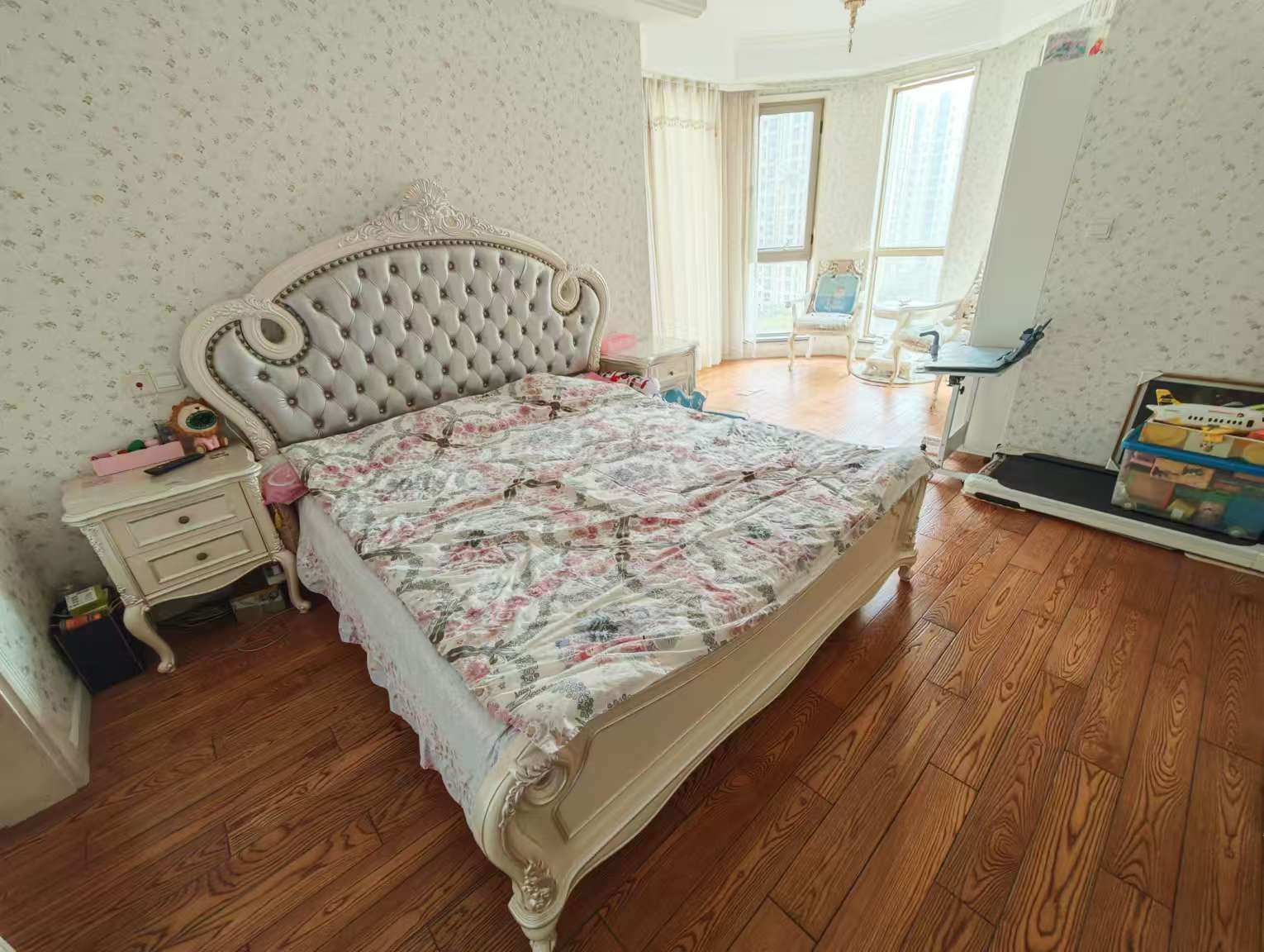 中南世纪花城一期 4室2厅2卫 154.93m²