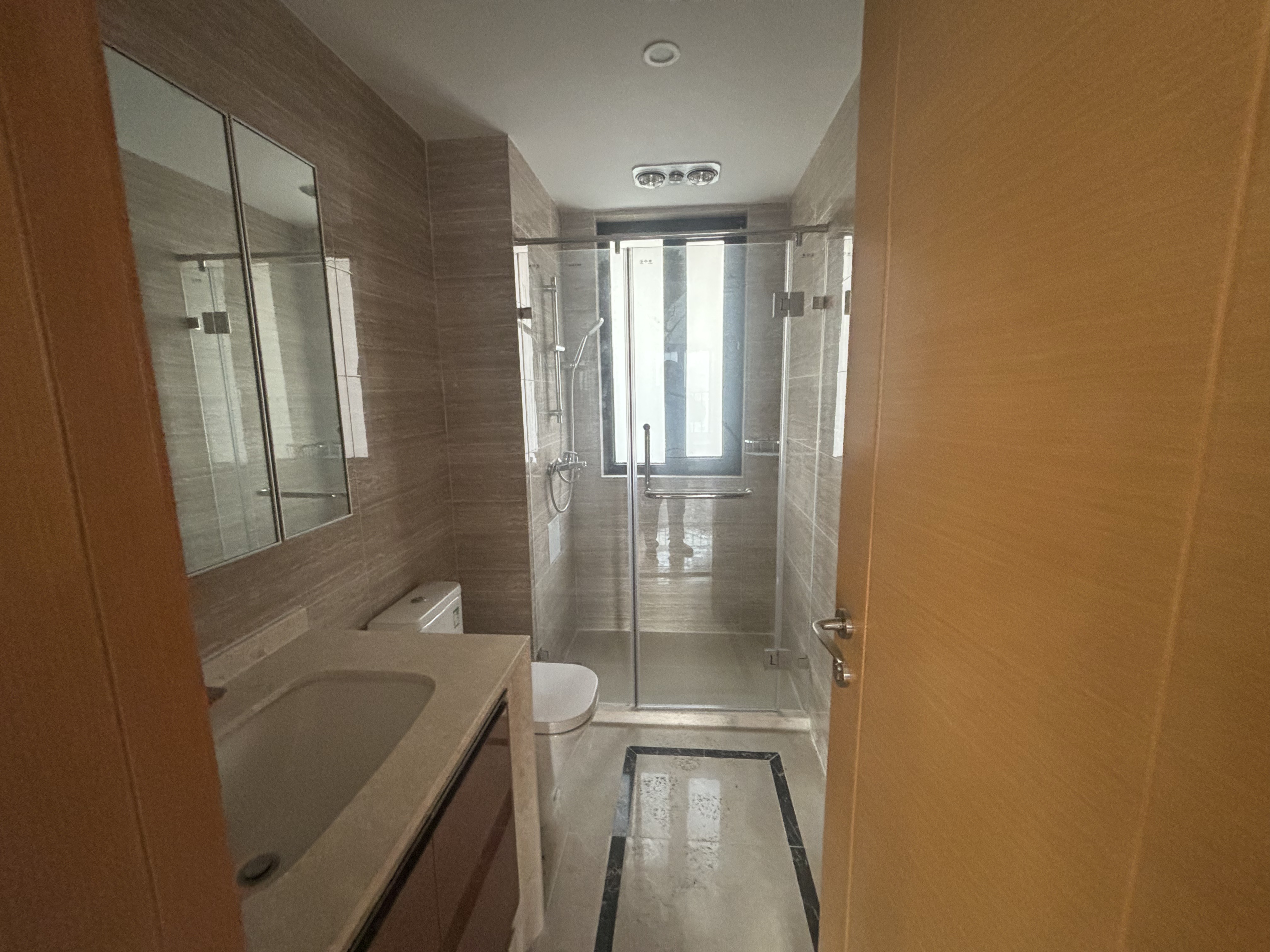 富力院士廷 4室2厅2卫 158m&sup2;