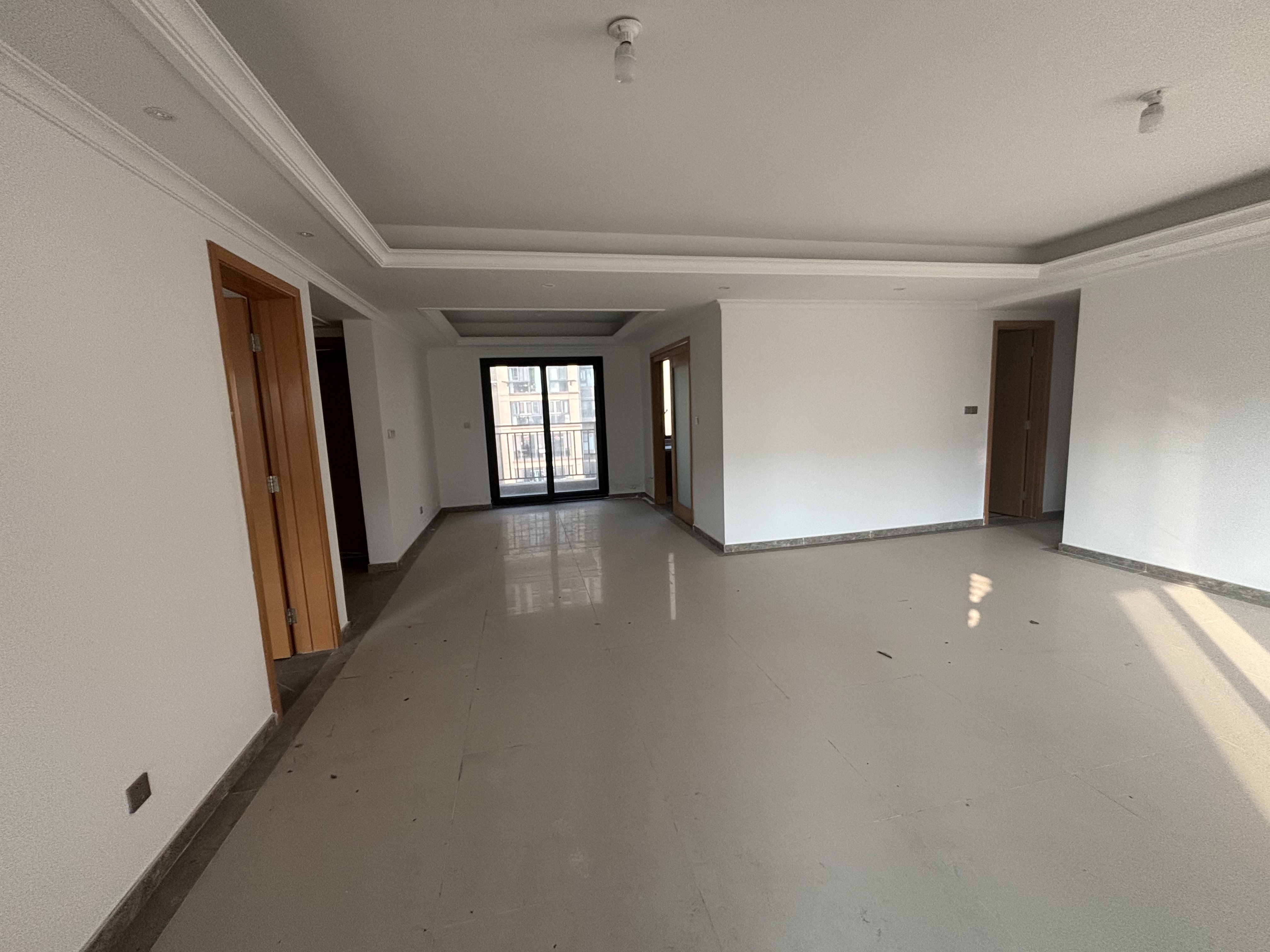 富力院士廷 4室2厅2卫 158m²