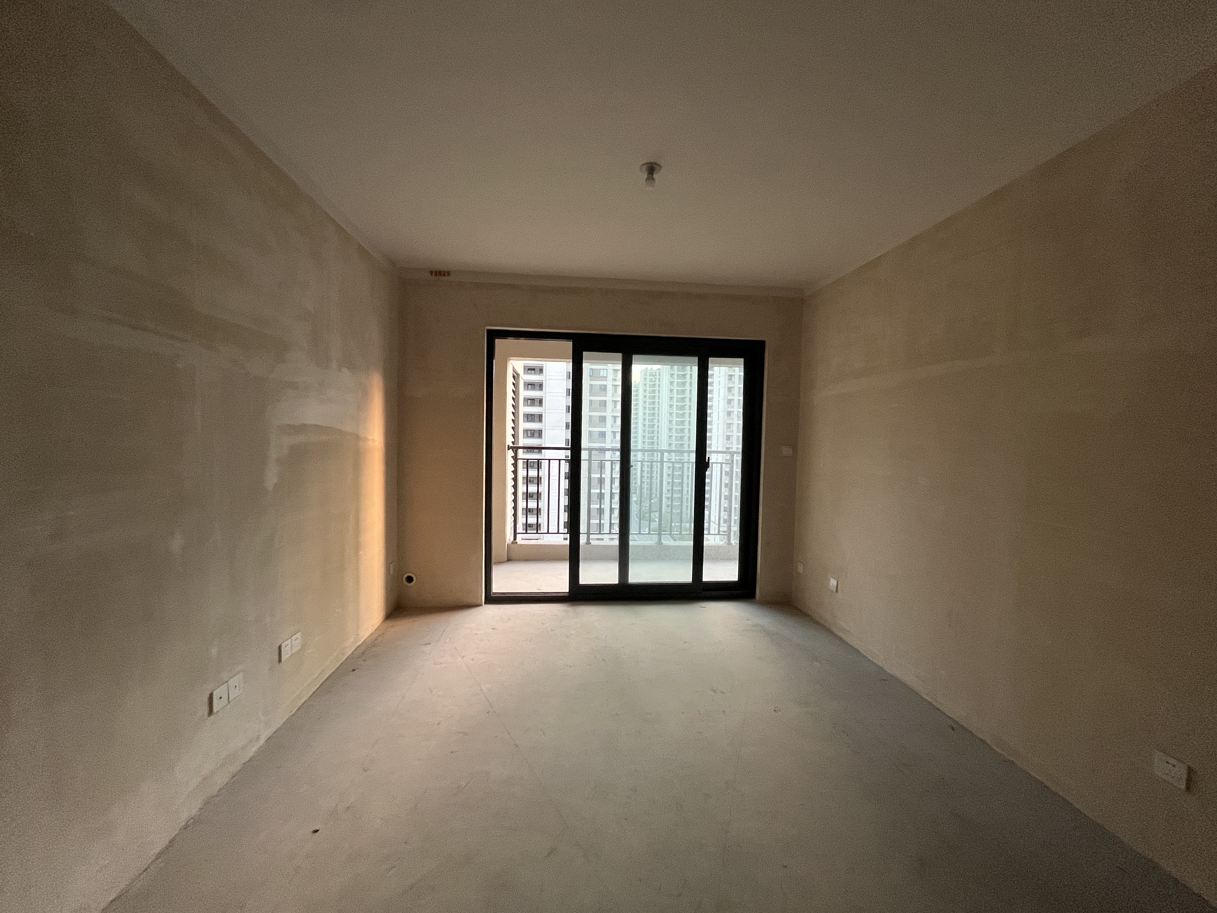 绿地江海图 3室2厅2卫 115m&sup2;