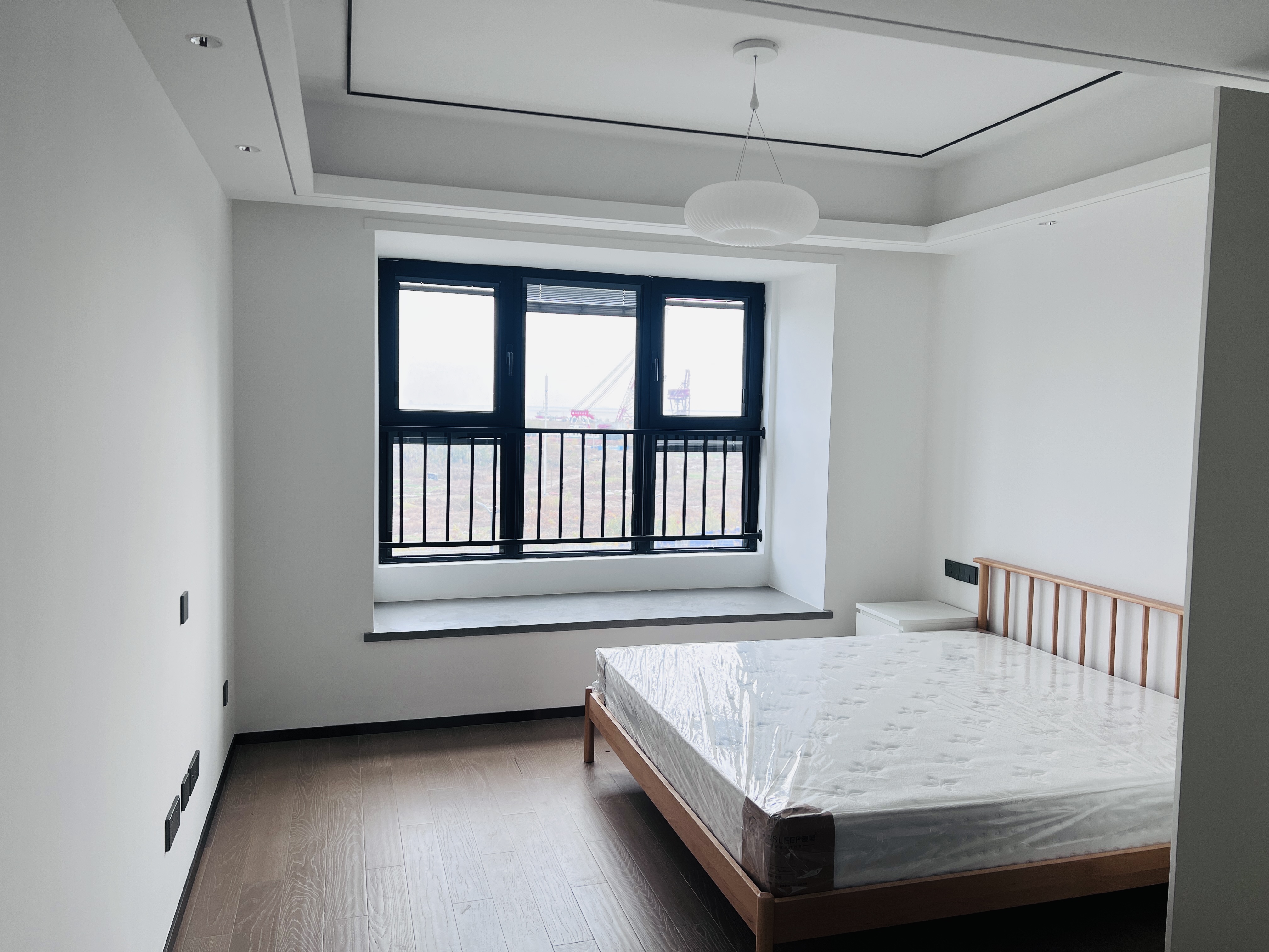 滨江道江园 3室2厅2卫 129m&sup2;