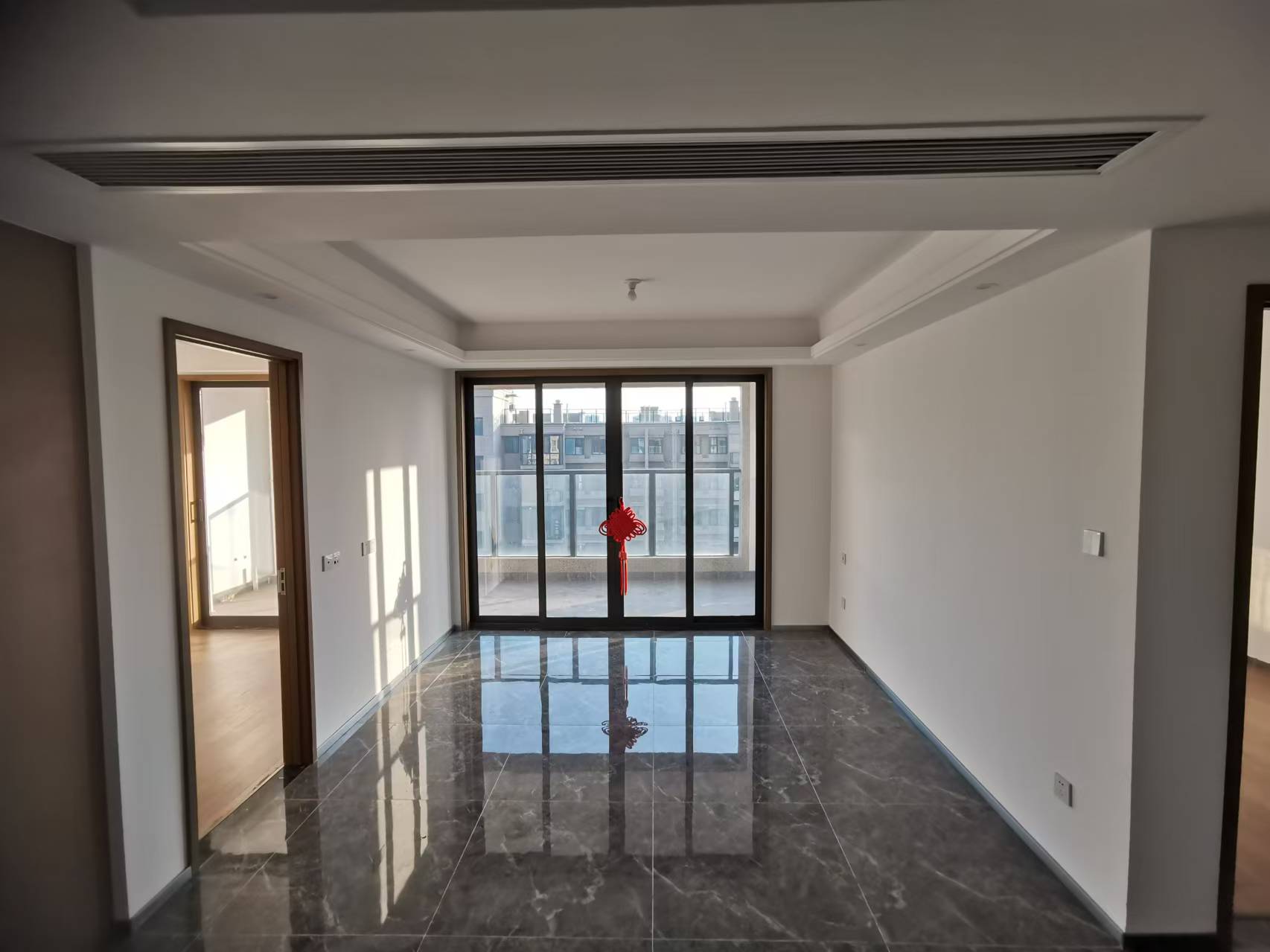 远创宸樾 3室2厅2卫 126m&sup2;
