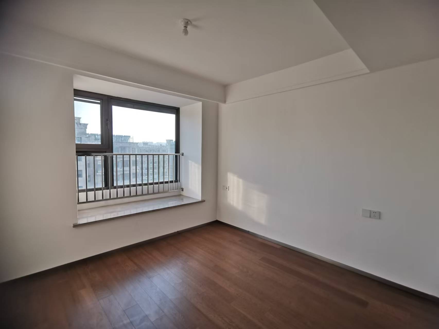 远创宸樾 3室2厅2卫 126m&sup2;