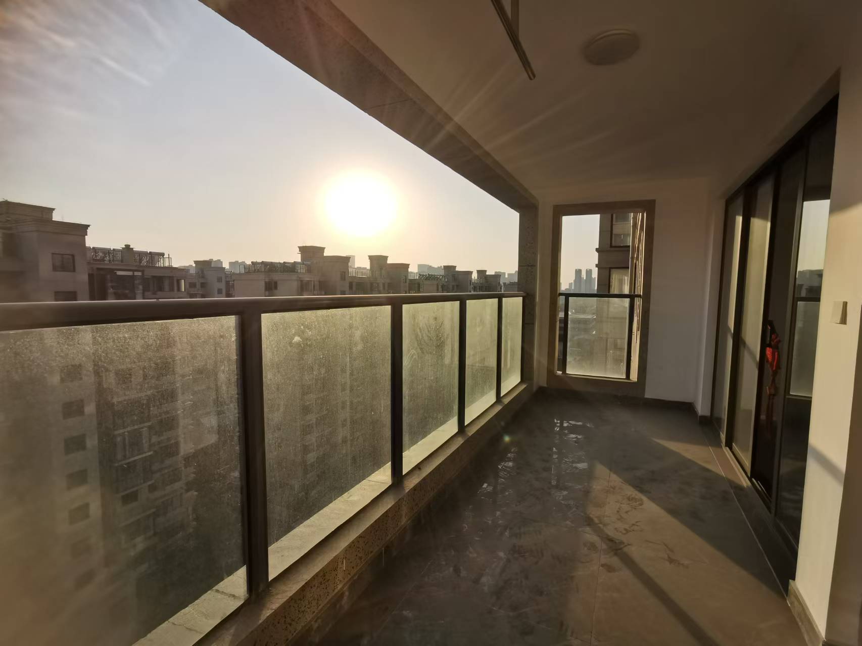 远创宸樾 3室2厅2卫 126m&sup2;