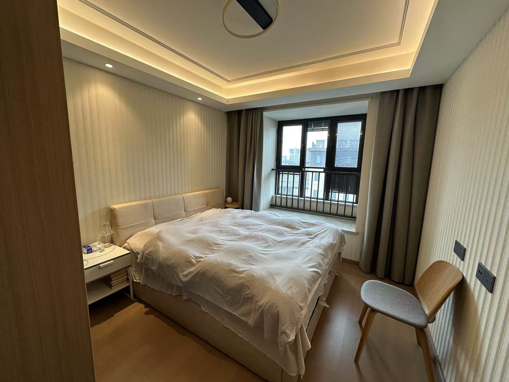 龙湖天宸源著 3室2厅1卫 97.33m&sup2;