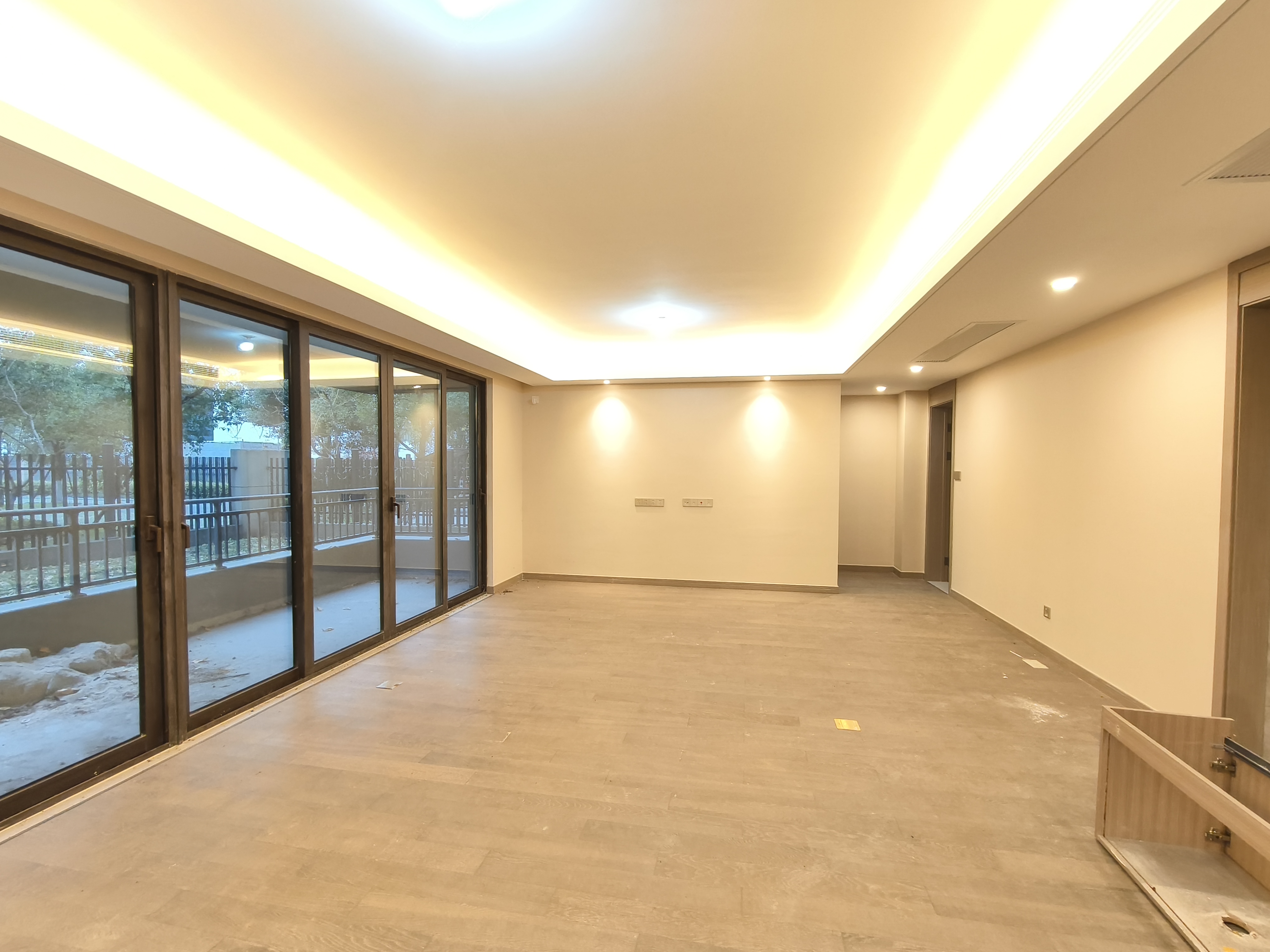 静海府 4室2厅2卫 142.76m²