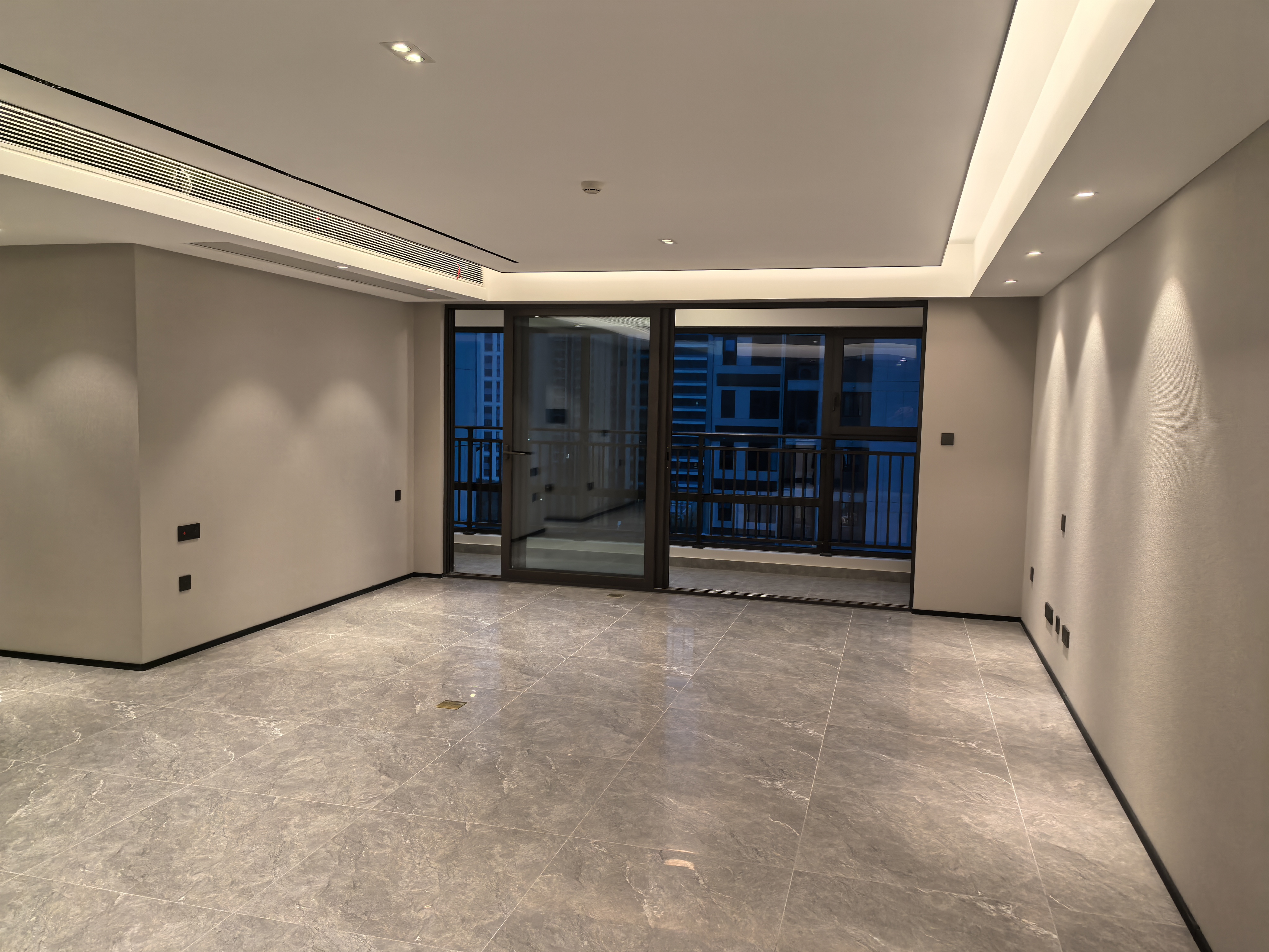 万科·揽境(揽境花苑) 3室1厅2卫 133.74m²