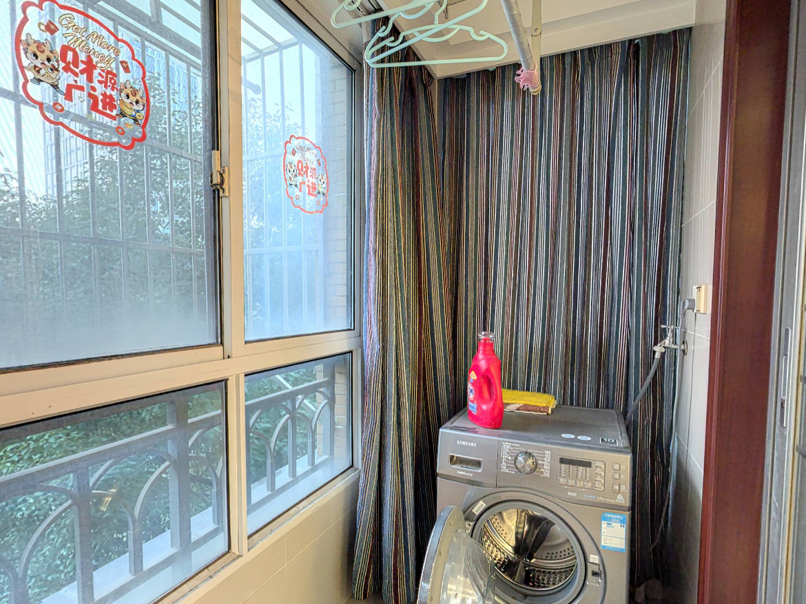 友谊嘉御龙庭 3室2厅2卫 131.93m&sup2;