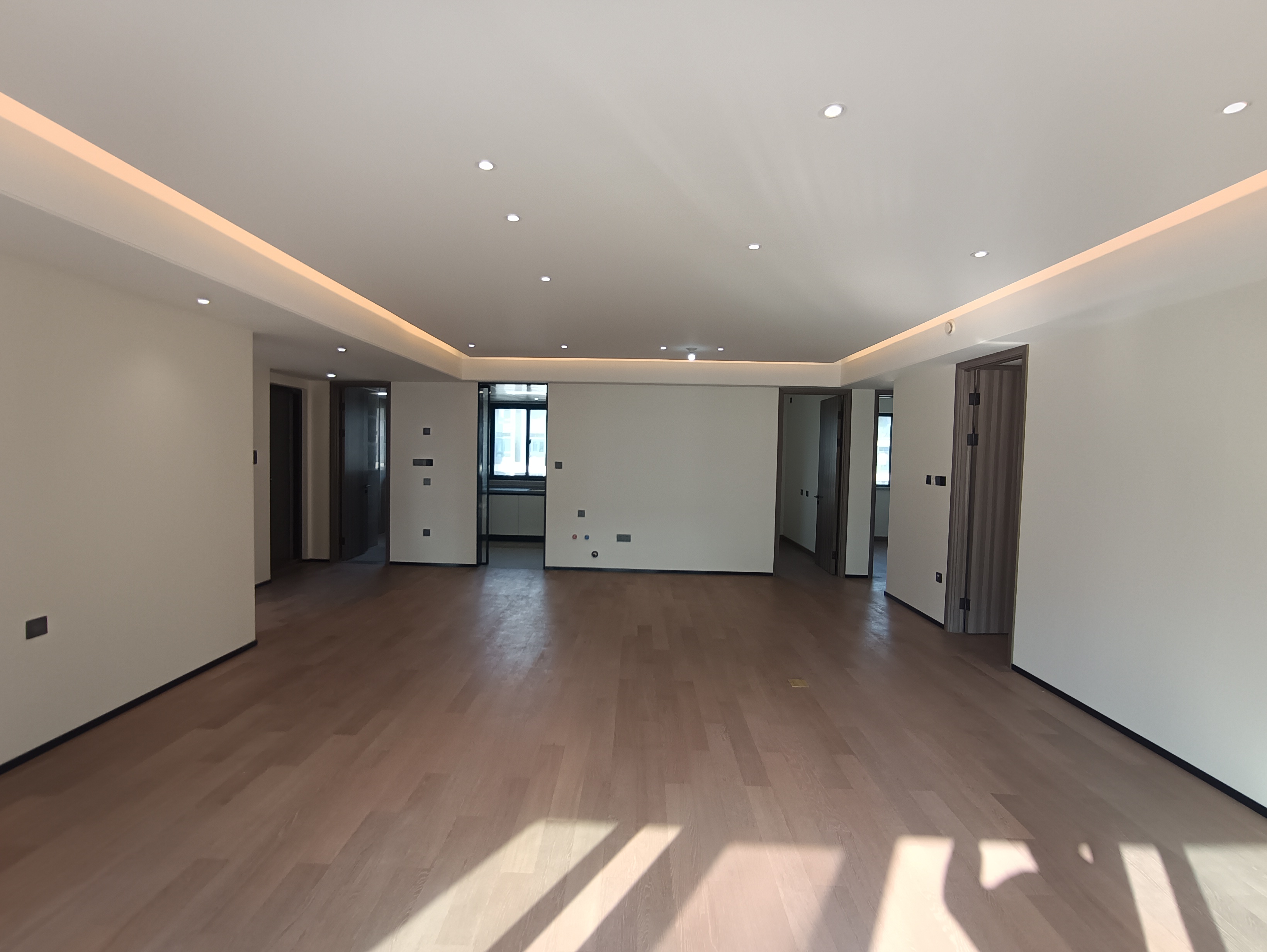万科翡翠公园 4室2厅2卫 136m&sup2;