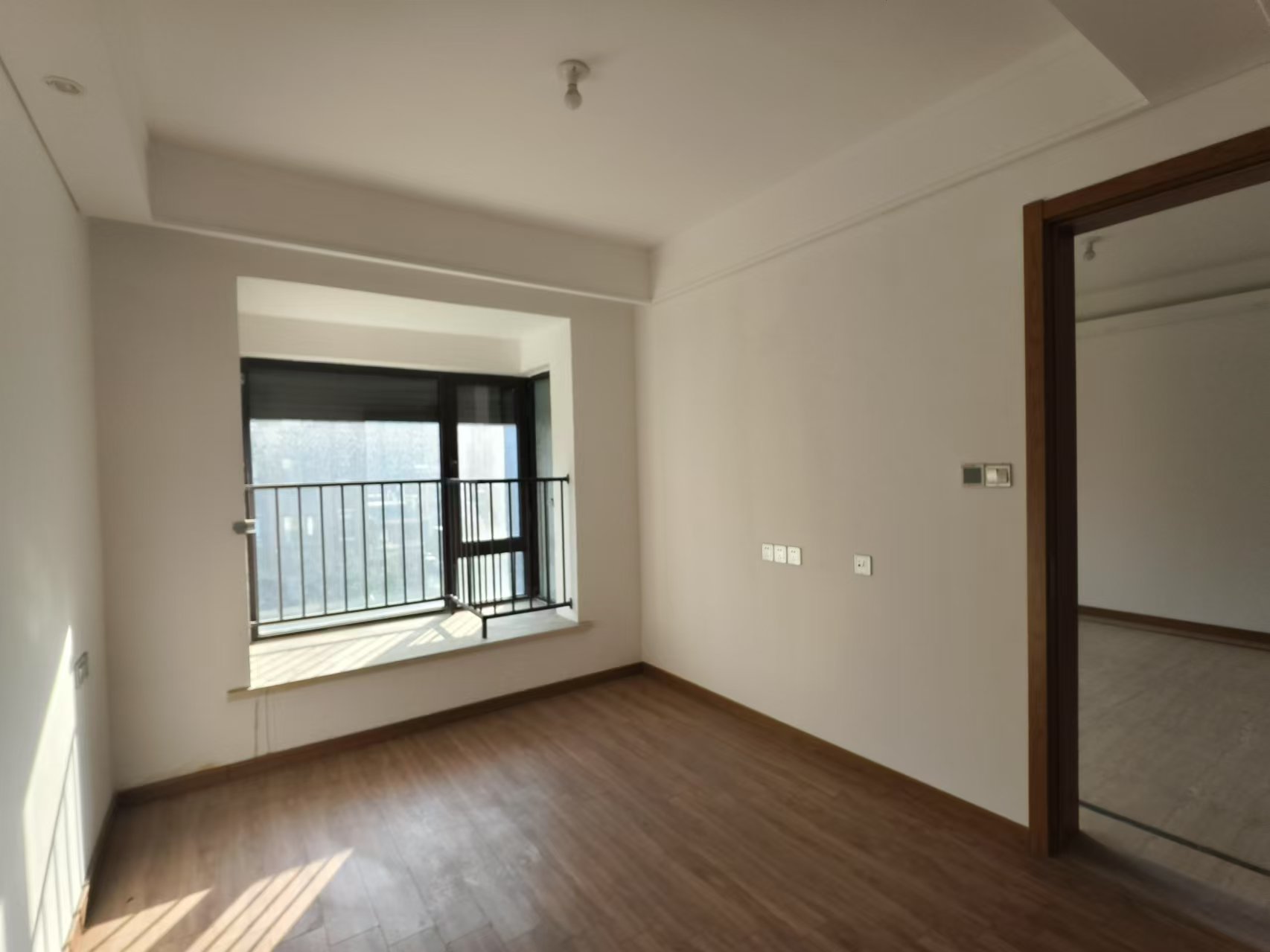 佳期漫 4室2厅2卫 121.2m&sup2;