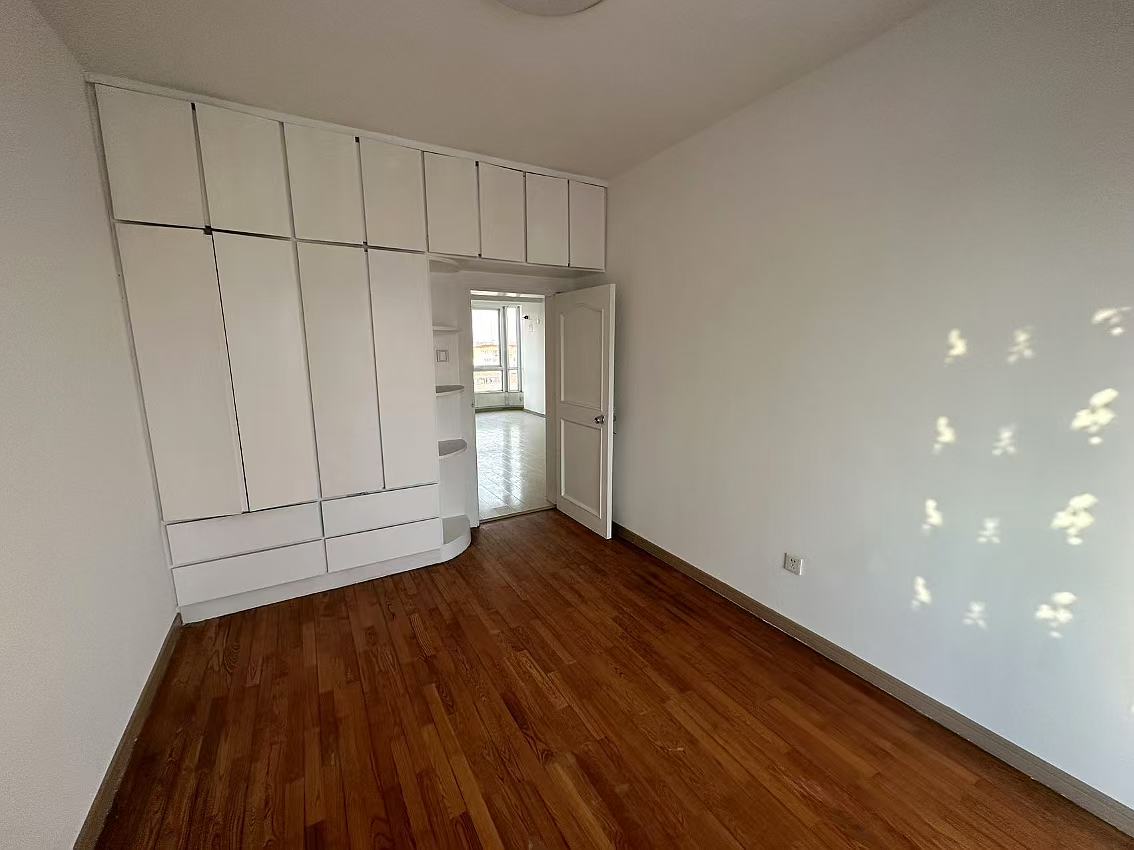 文峰新村 3室1厅1卫 81.66m&sup2;