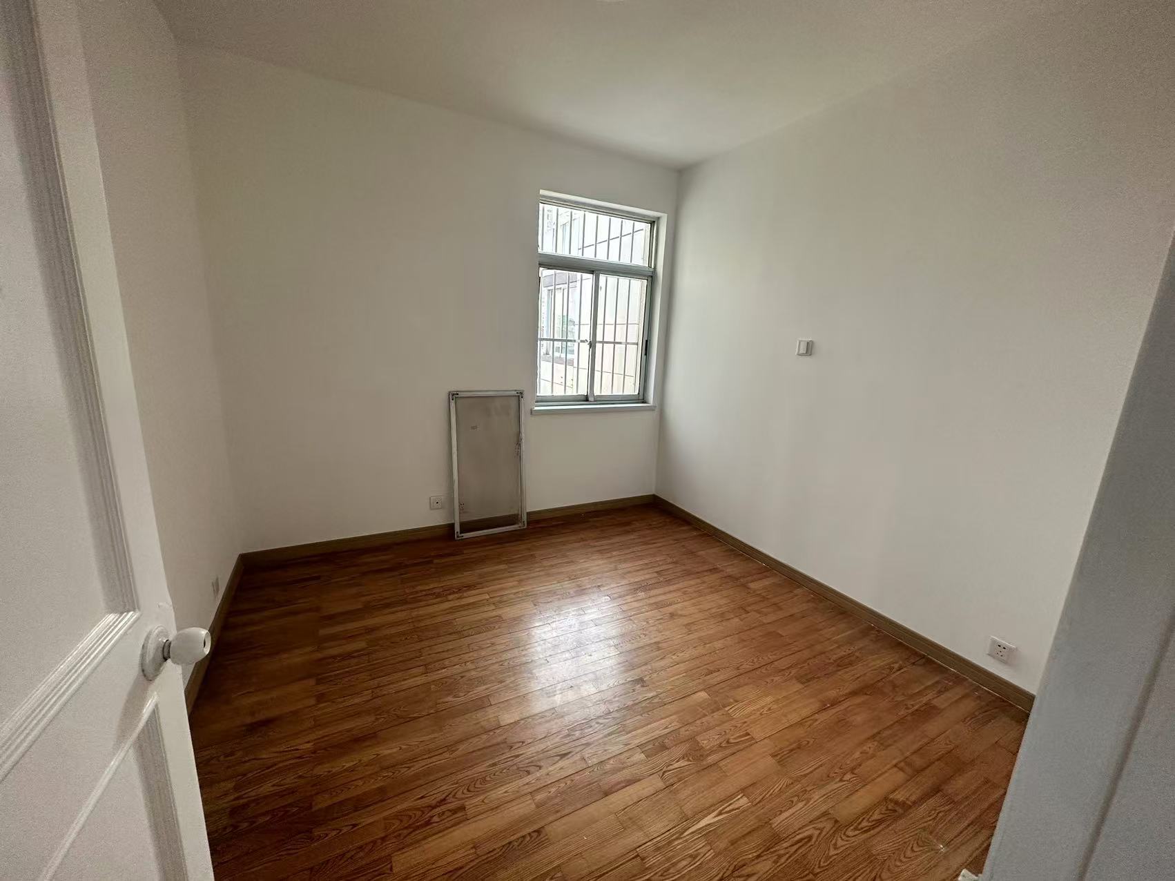 文峰新村 3室1厅1卫 81.66m&sup2;