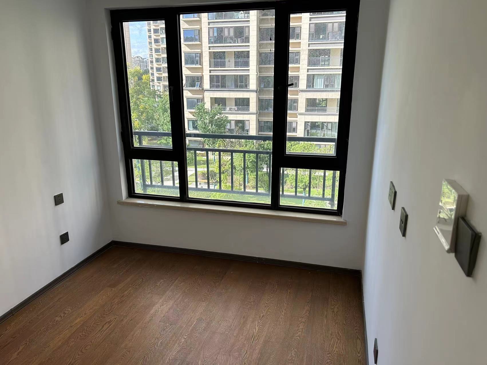 春风南岸西园 4室2厅2卫 122.16m&sup2;