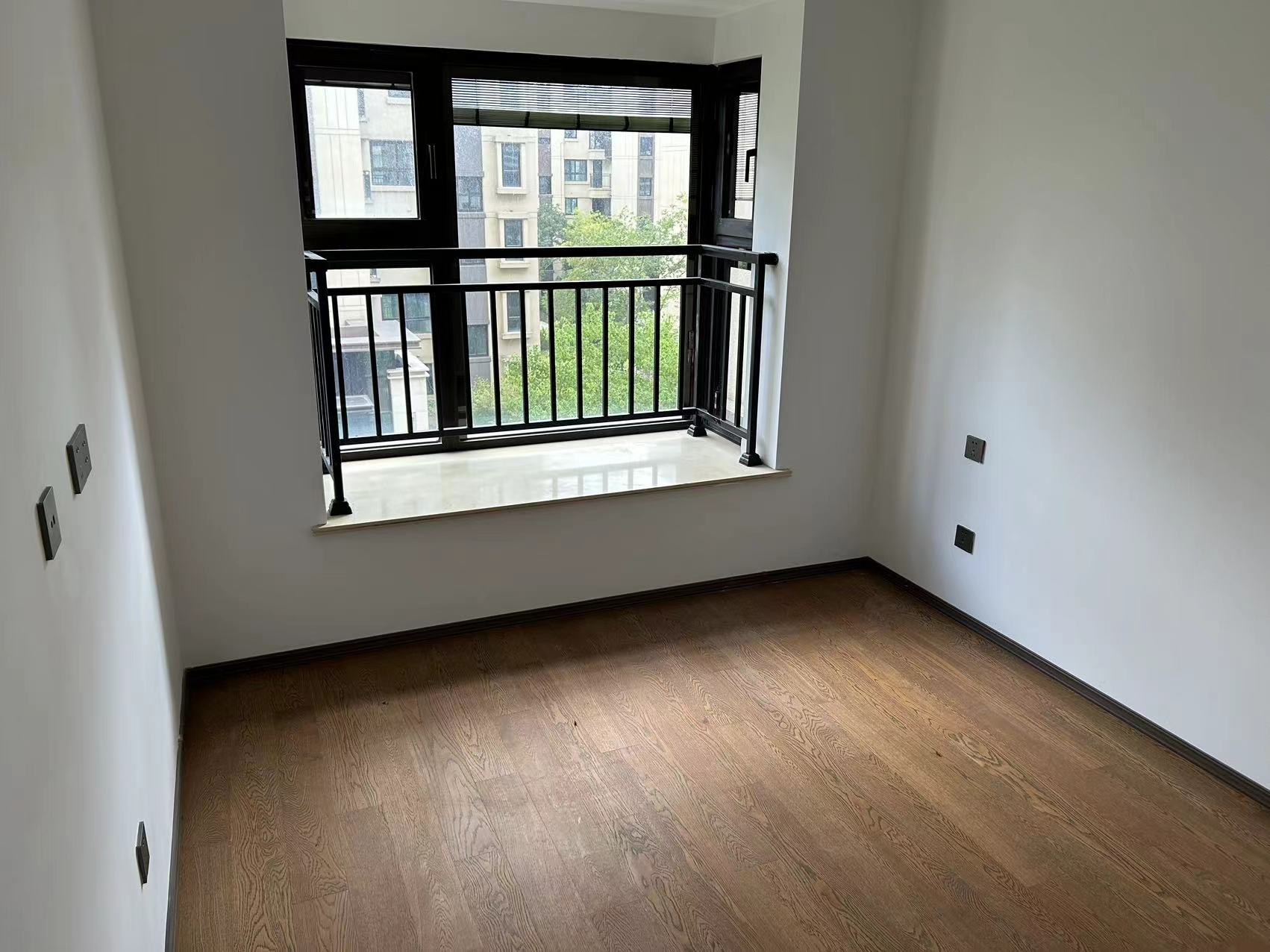 春风南岸西园 4室2厅2卫 122.16m&sup2;