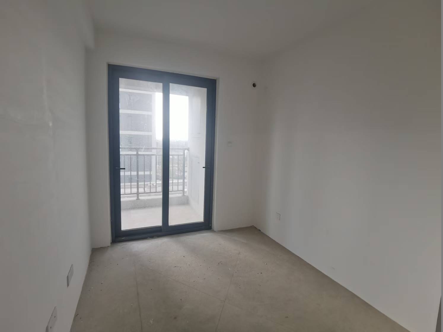 东时区 3室2厅1卫 93m&sup2;