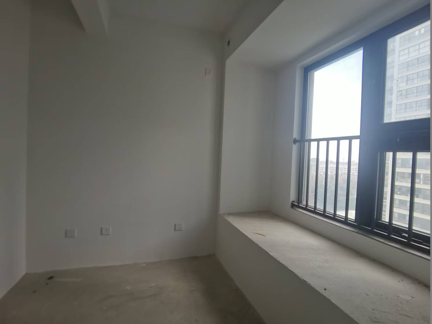 东时区 3室2厅1卫 93m&sup2;