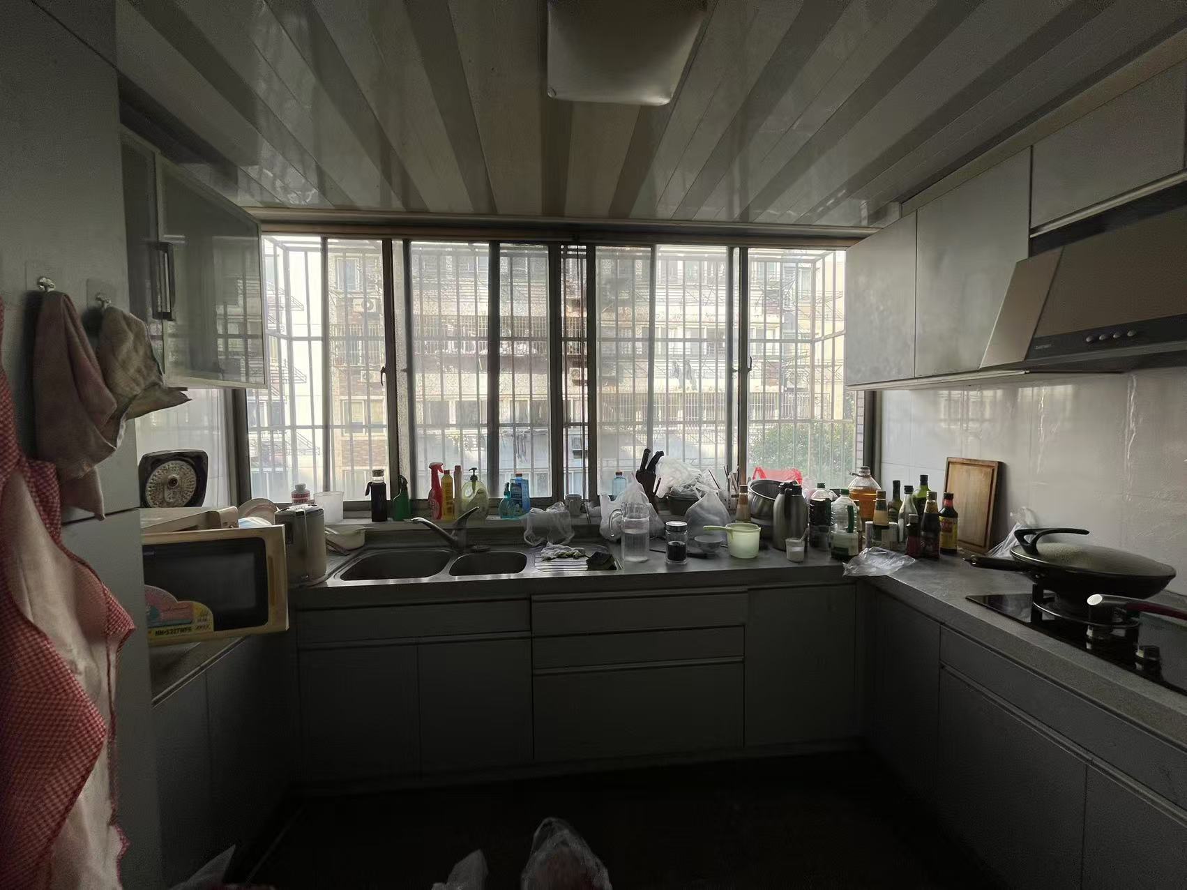 光明花苑二期 3室2厅2卫 135.73m&sup2;