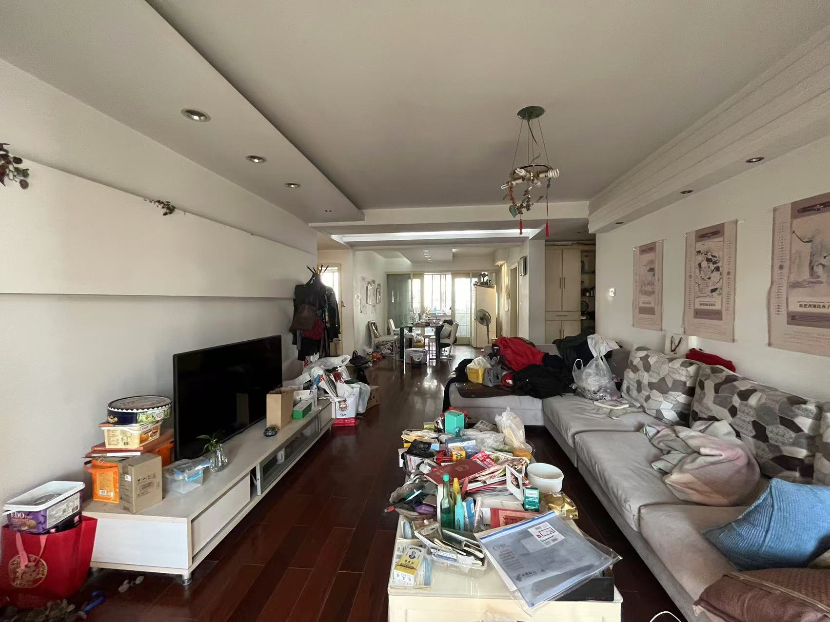 光明花苑二期 3室2厅2卫 135.73m²
