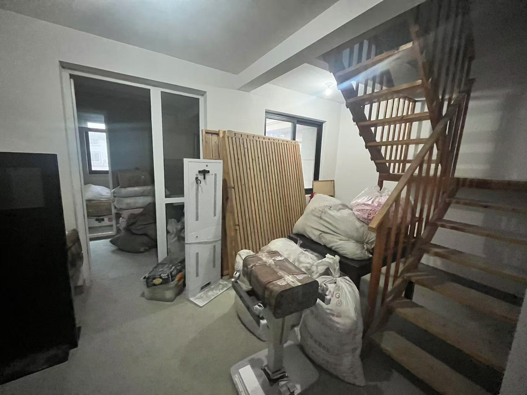 山芝庄新苑 3室1厅1卫 118m²