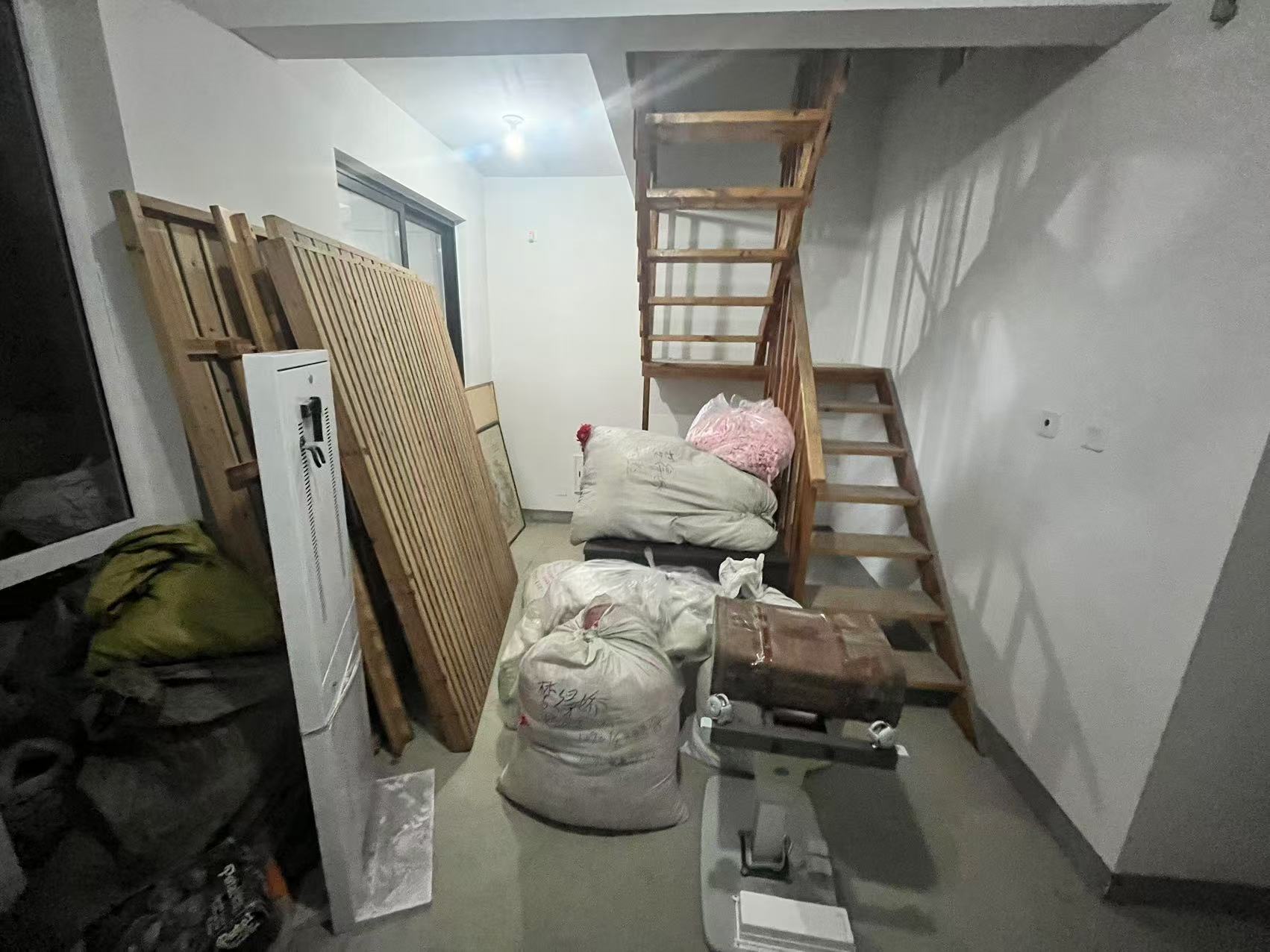 山芝庄新苑 3室1厅1卫 118m&sup2;