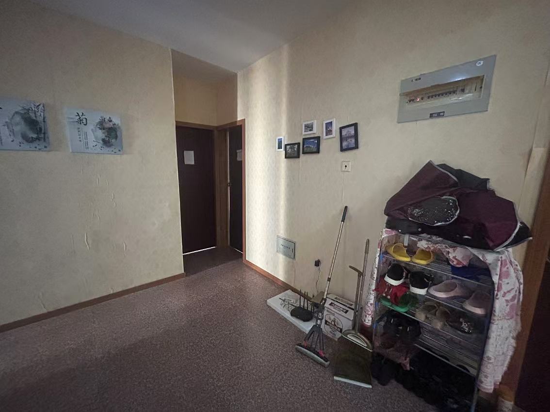 紫东南苑北区 3室1厅1卫 132.00m²