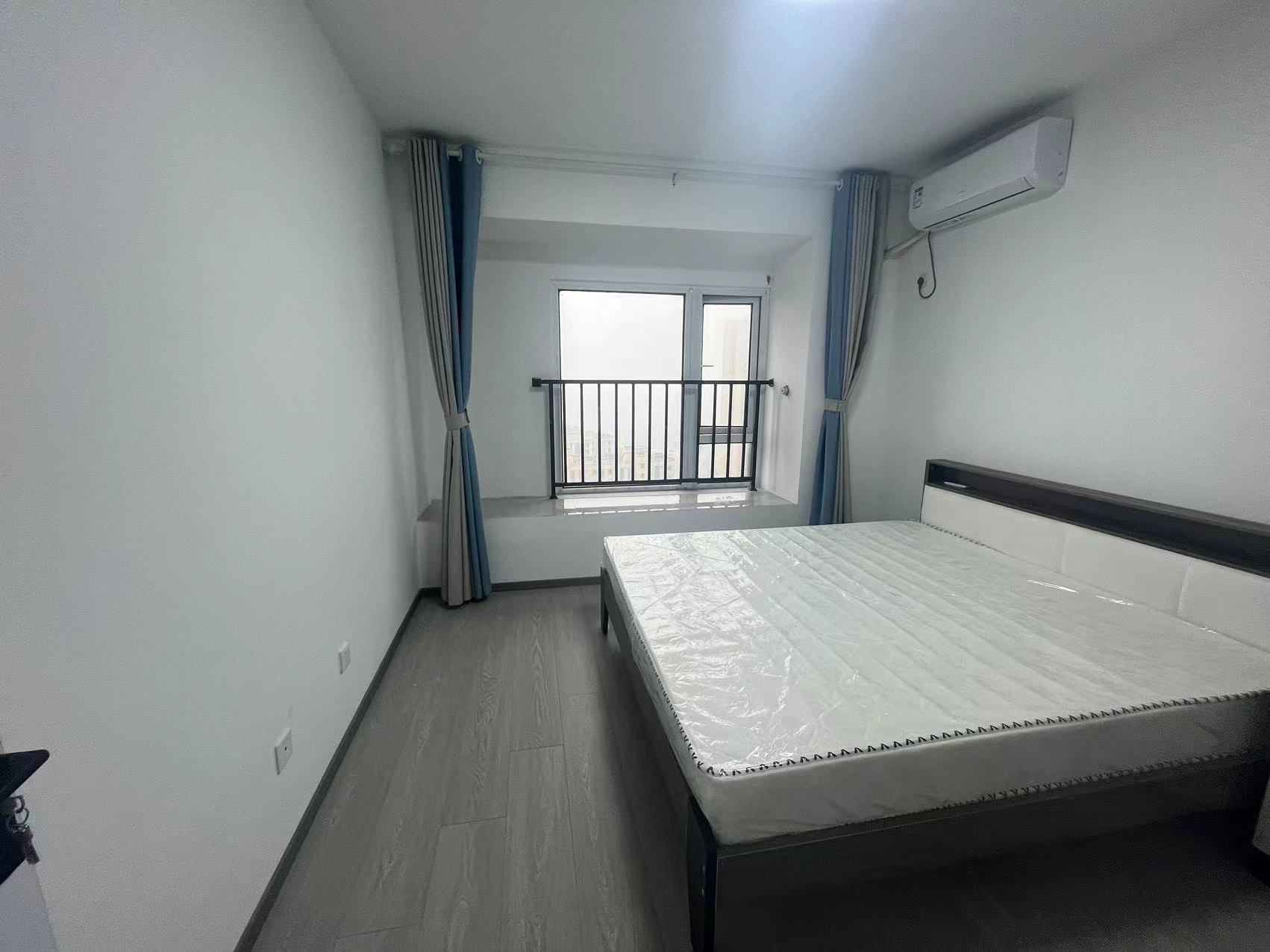 中海碧林湾 3室2厅1卫 97m&sup2;
