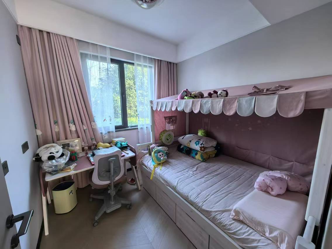 中海翠湖溪岸 4室2厅2卫 143.44m&sup2;