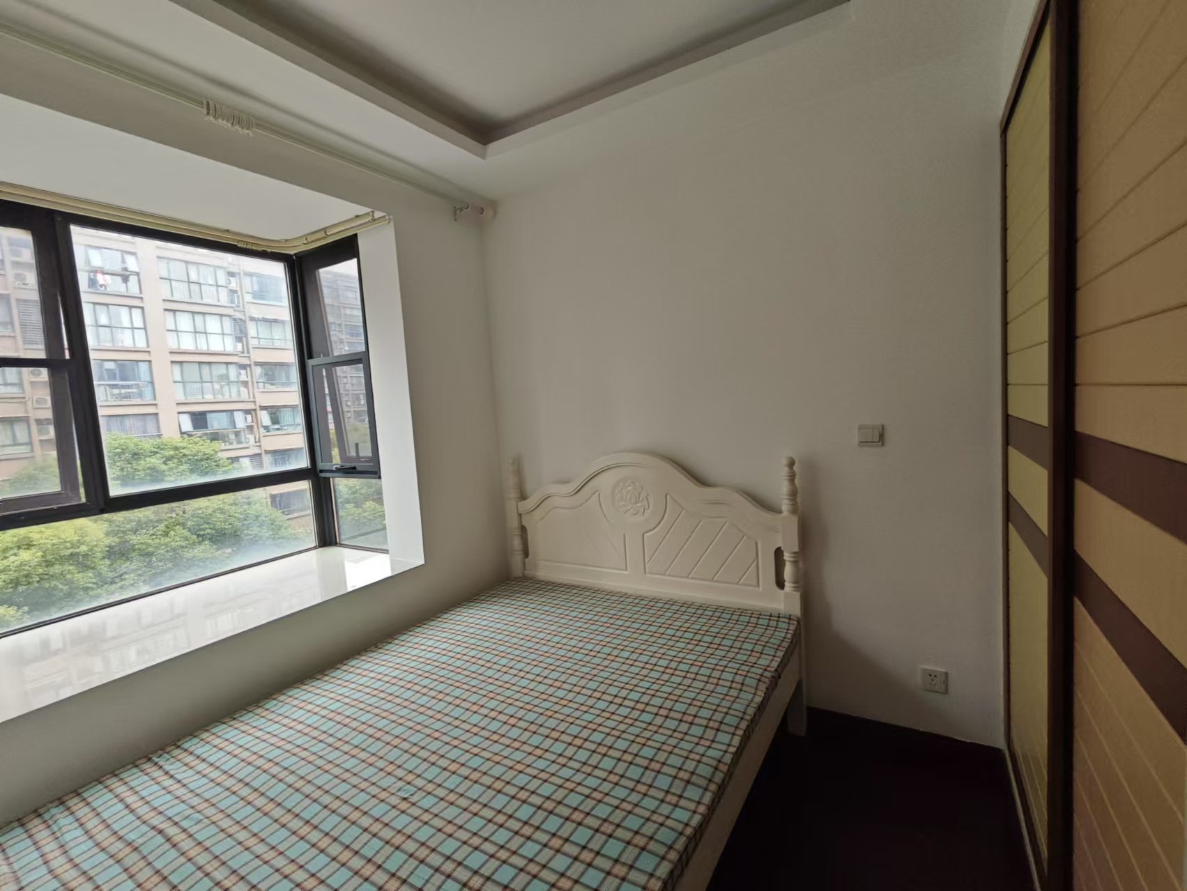 中港城 3室2厅1卫 88.00m&sup2;